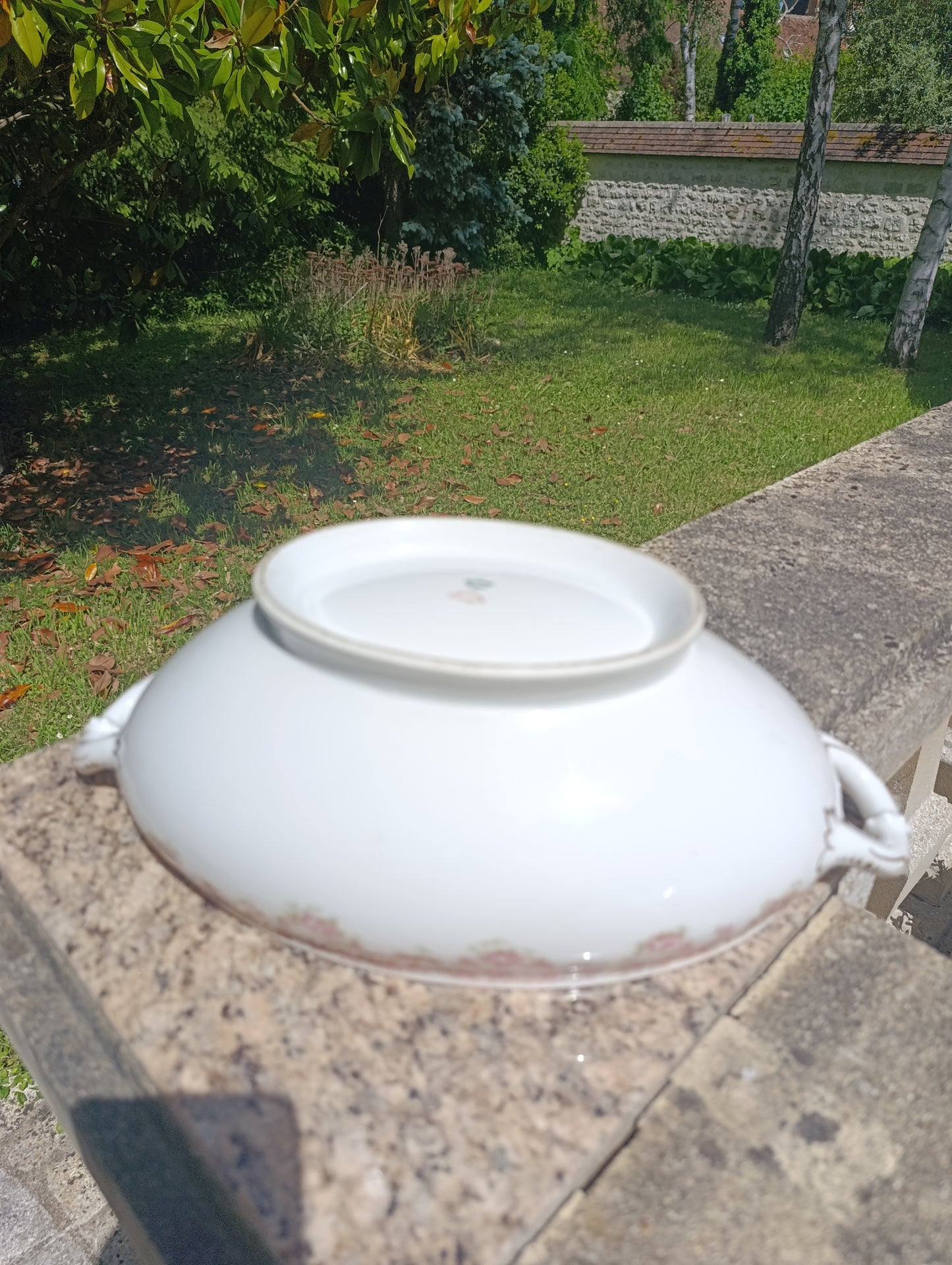 Soupière ancienne Haviland Limoges décor floral rose et doré – porcelaine française