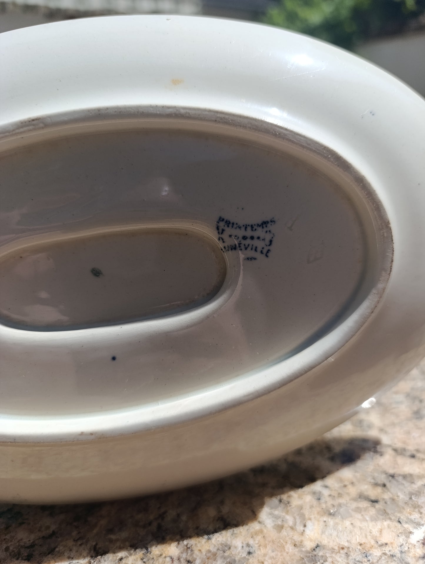 Saucière ancienne Lunéville KG modèle Printemps – décor bleu floral avec présentoir