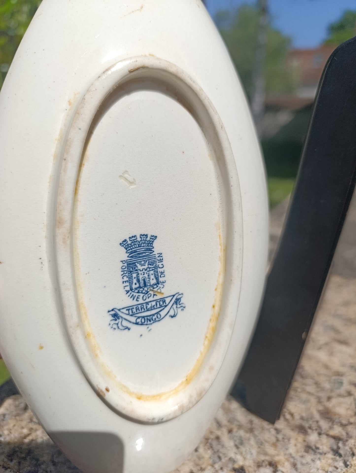 Plat ovale ancien GIEN Terre de Fer modèle Congo – décor bleu végétal
