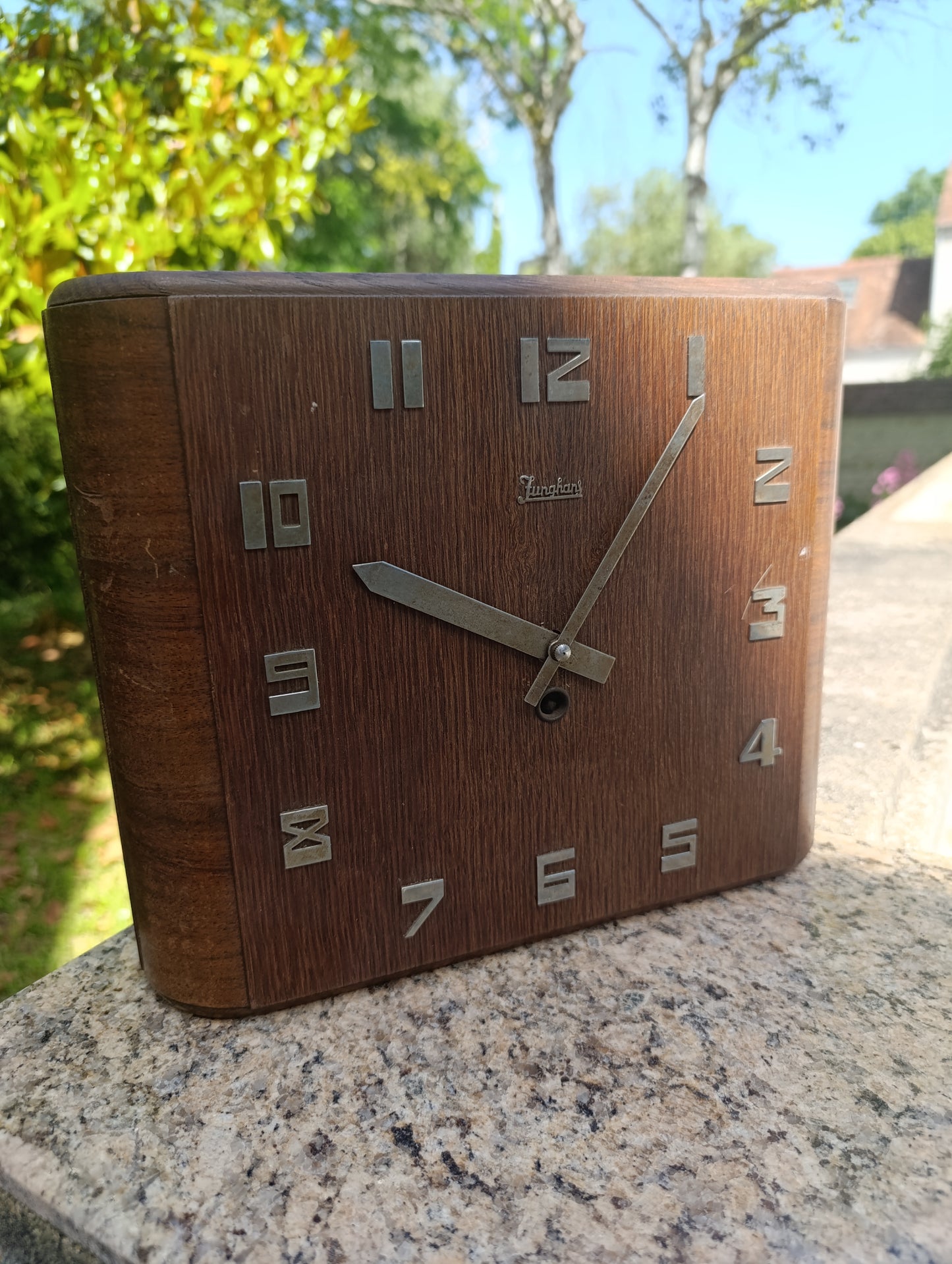 Horloge murale Junghans vintage en bois – style Art Déco / moderniste