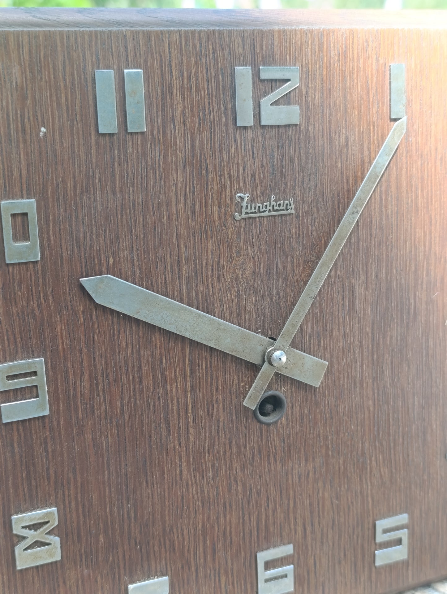 Horloge murale Junghans vintage en bois – style Art Déco / moderniste