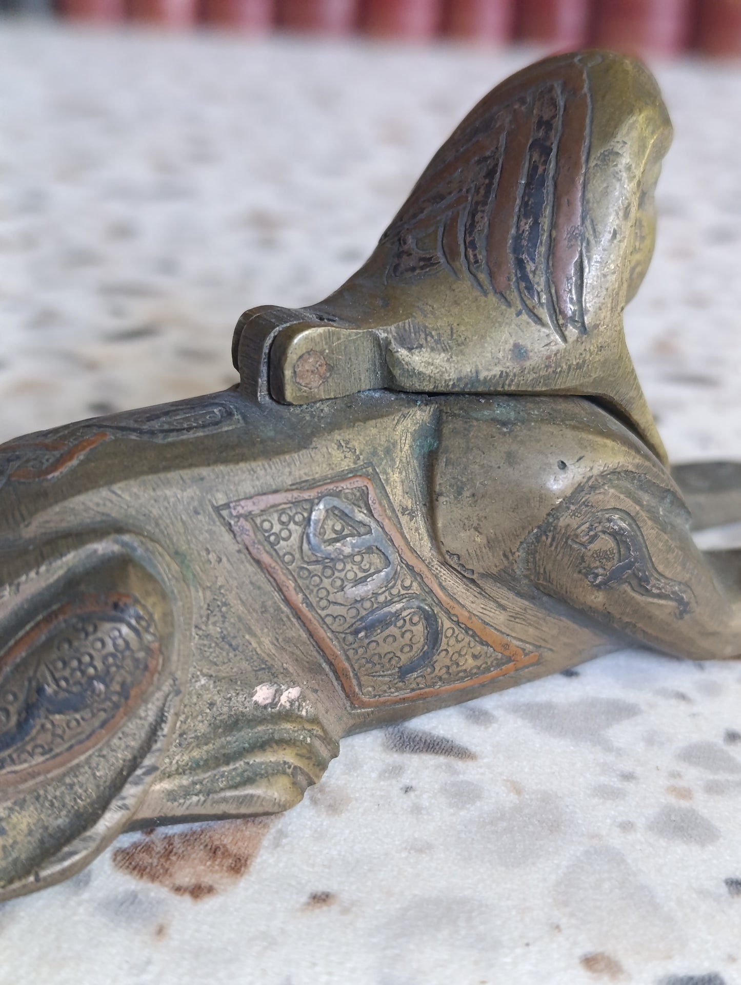 Encrier ancien sphinx égyptien en régule / bronze patiné style antique