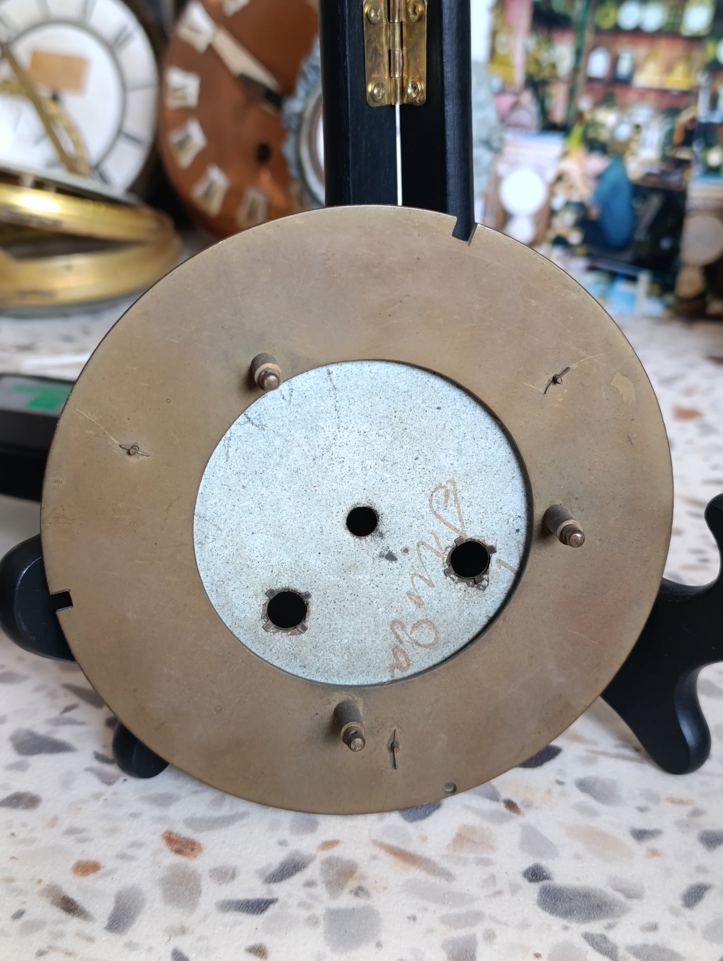 Cadran émaillé ancien Bailly Franche-Comté diamètre 10,5 cm