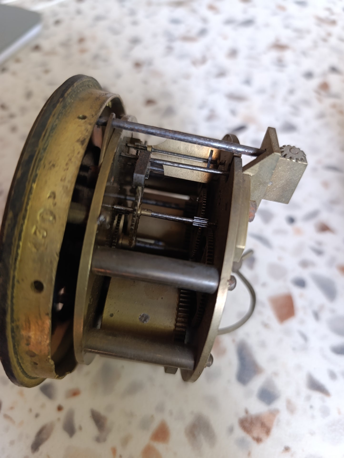 Mécanisme de pendule ancienne à sonnerie – Pour restauration ou pièces – XIXe siècle
