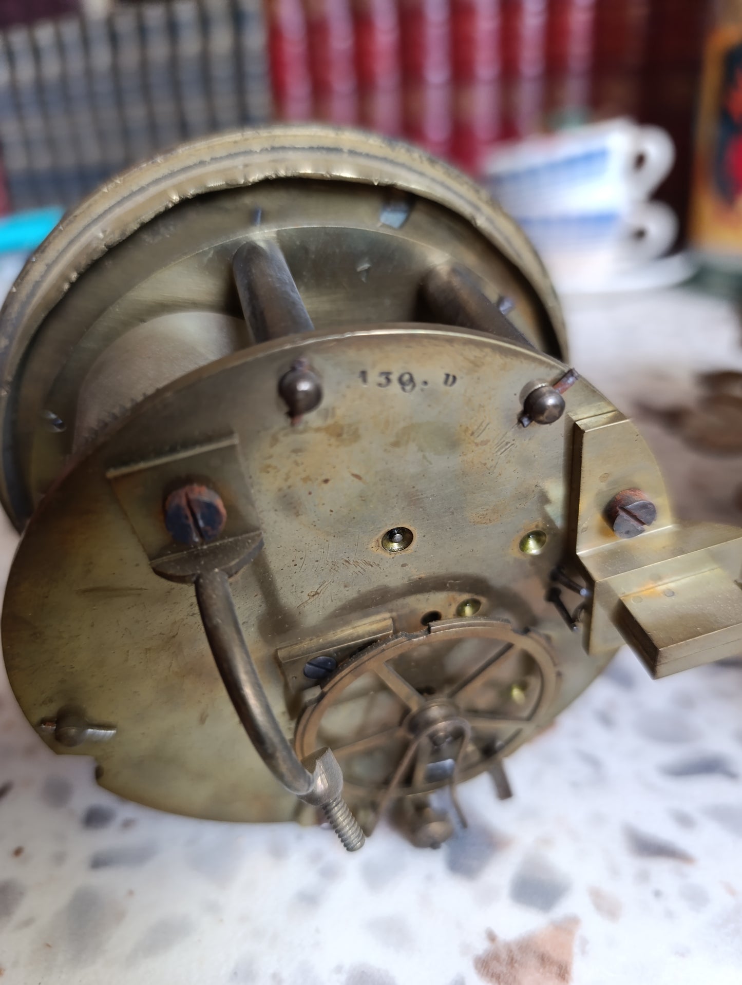 Mécanisme de pendule ancienne à sonnerie – Pour restauration ou pièces – XIXe siècle