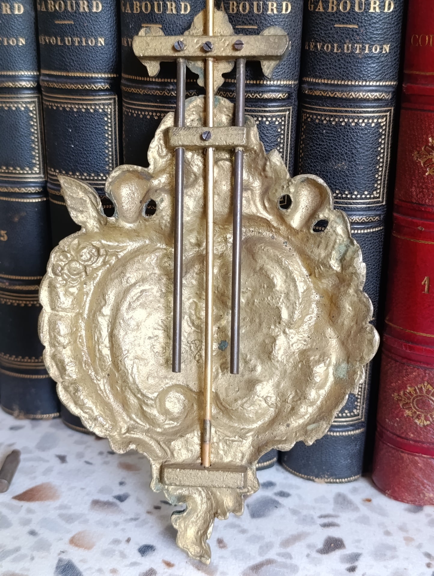 Balancier Lyre de Pendule Ancienne en Régule Décor Angelots Style Louis XV