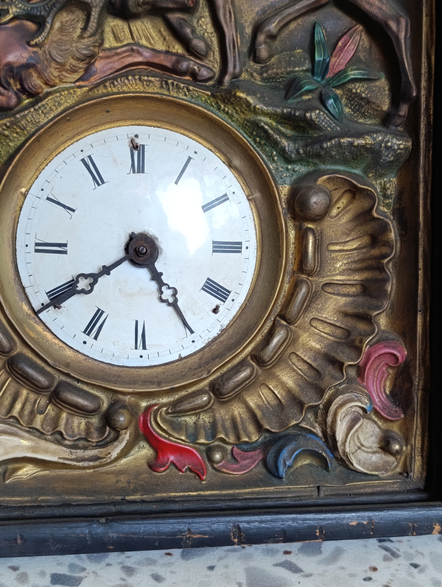 Horloge Comtoise Miniature Ancienne à Décor de Chasse au Cerf XIXe Siècle