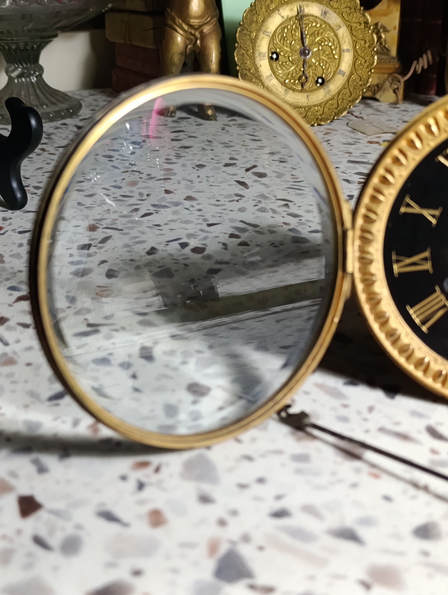 Mouvement ancien de pendule Jamet Carré à Mâcon avec cadran noir et balancier – Pour pièces