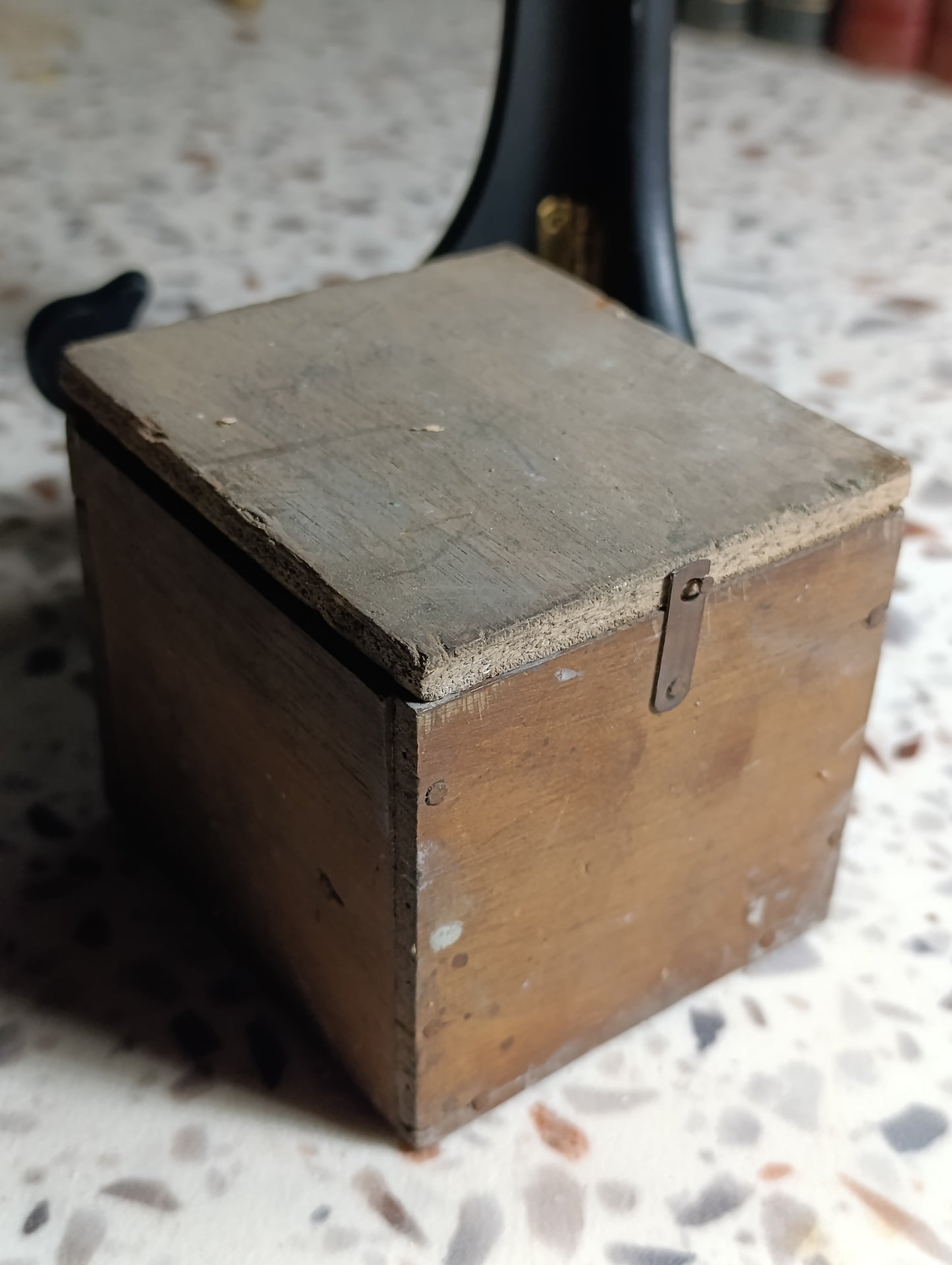 Compteur mécanique ancien HWH Production Française à 5 cadrans décimaux