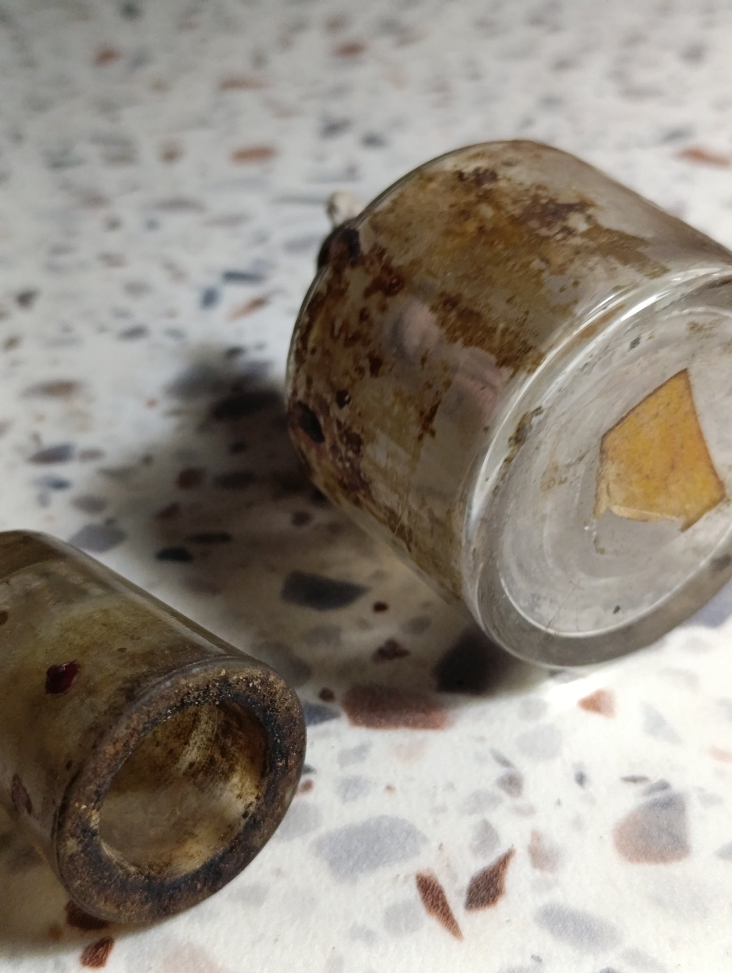 Ancienne lampe chalumeau d'horloger en verre – Stock d'horlogerie – En l'état