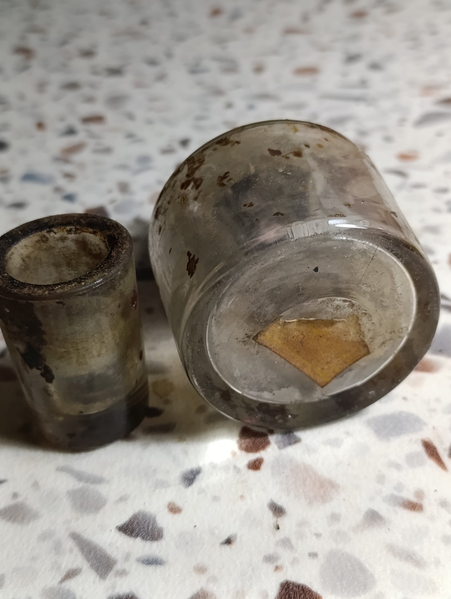 Ancienne lampe chalumeau d'horloger en verre – Stock d'horlogerie – En l'état