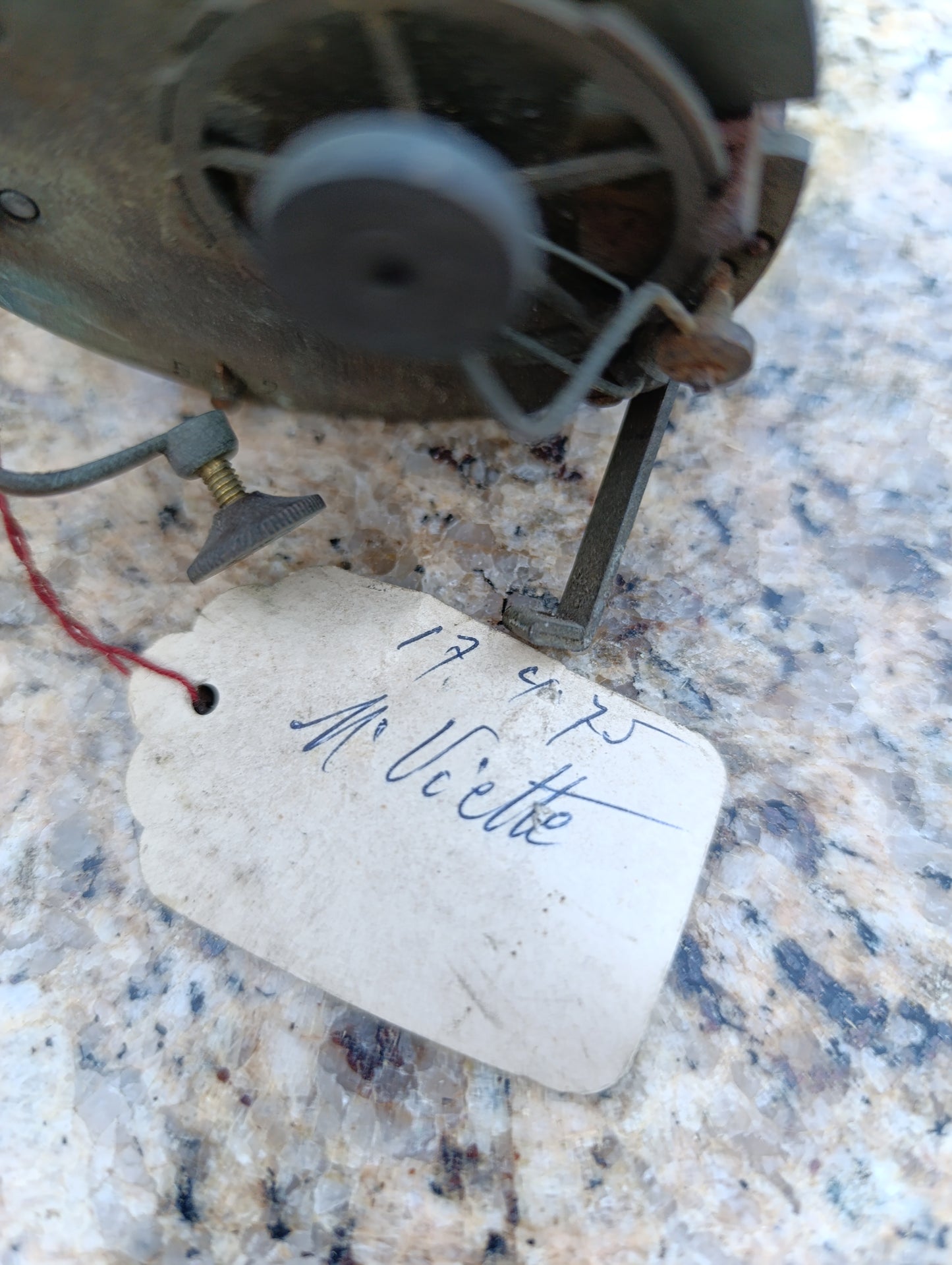 Mouvement d'horloge ancienne L.S & Cie avec cadran émaillé – Pour pièces ou restauration