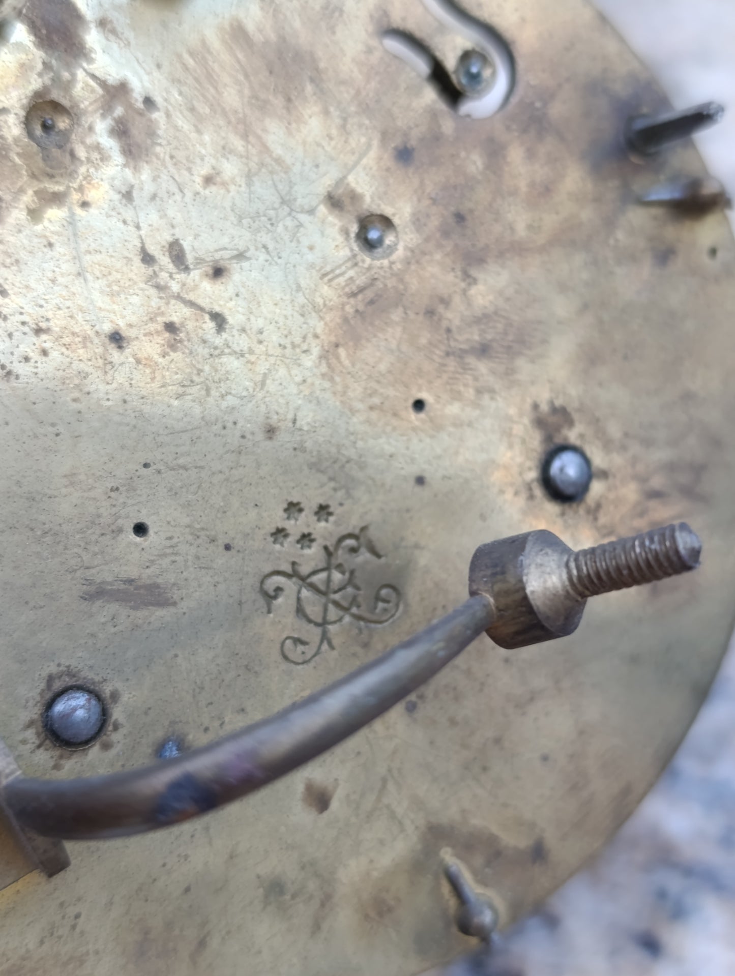 Mouvement d’horloge ancien mécanique 8,5 cm – Pour restauration