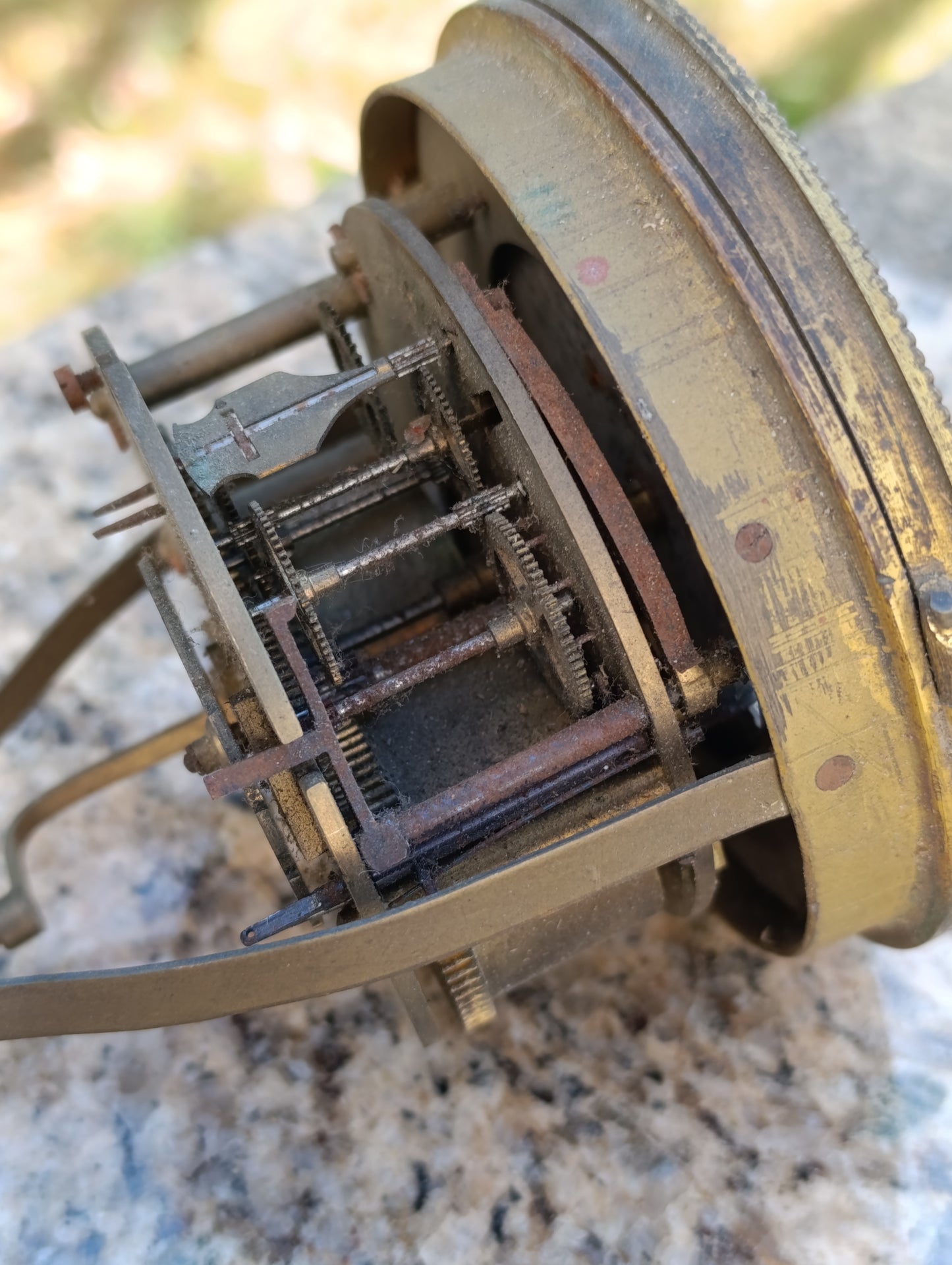 Mouvement de réveil / petite horloge ancien Bien Sac Paris à restaurer – cadran émaillé