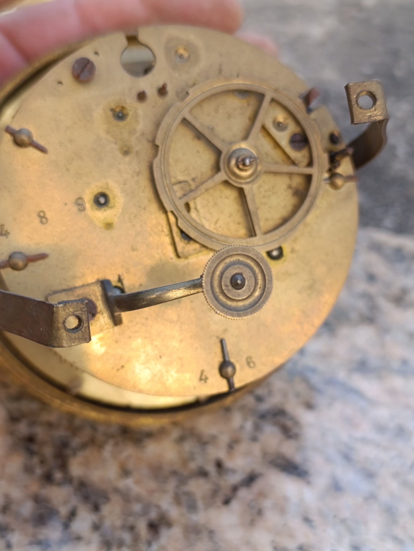 Mouvement de réveil / petite horloge ancien Bien Sac Paris à restaurer – cadran émaillé