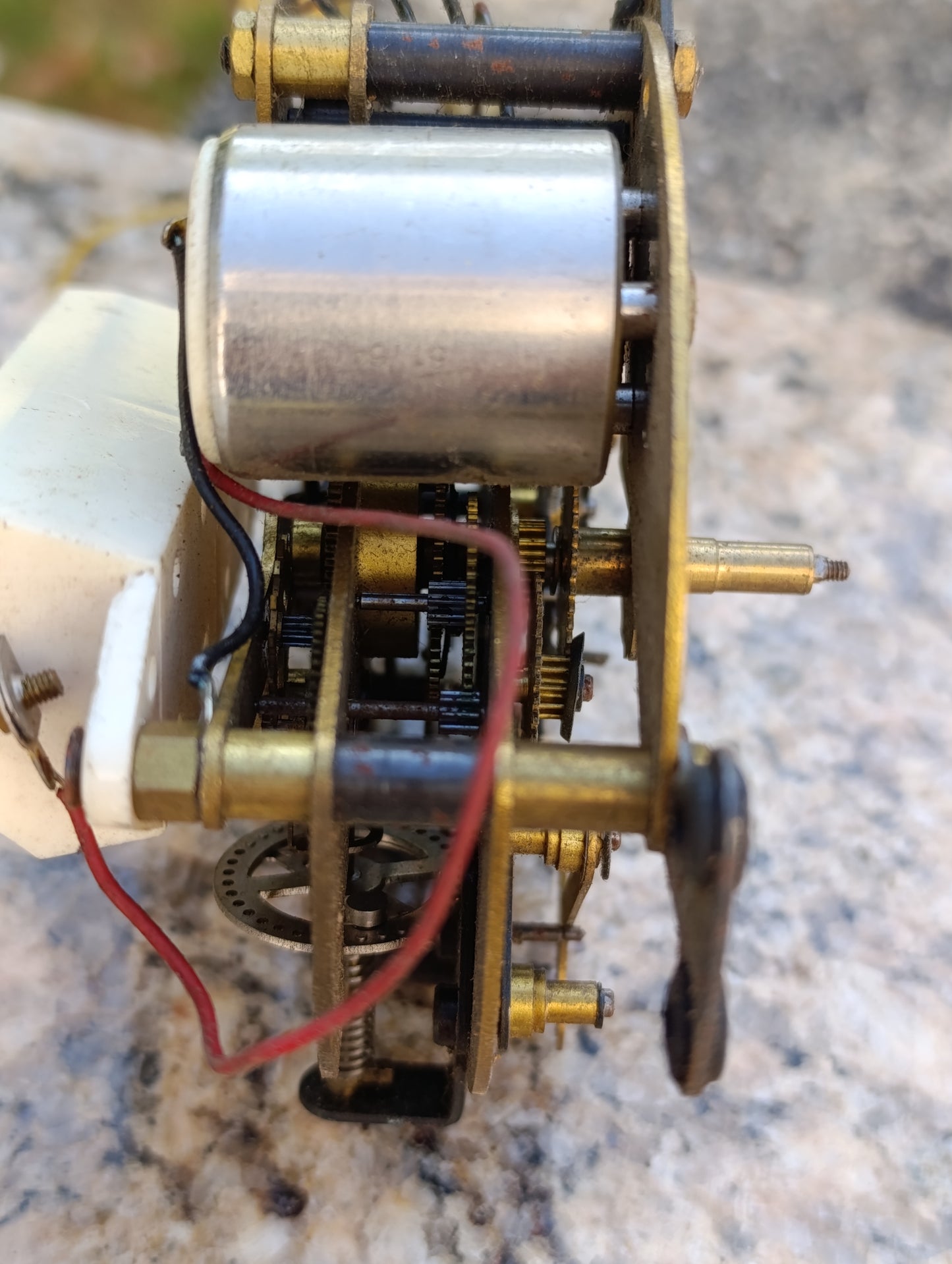 Mouvement d'horloge Hermle Jewels électromécanique – pour pièces ou restauration