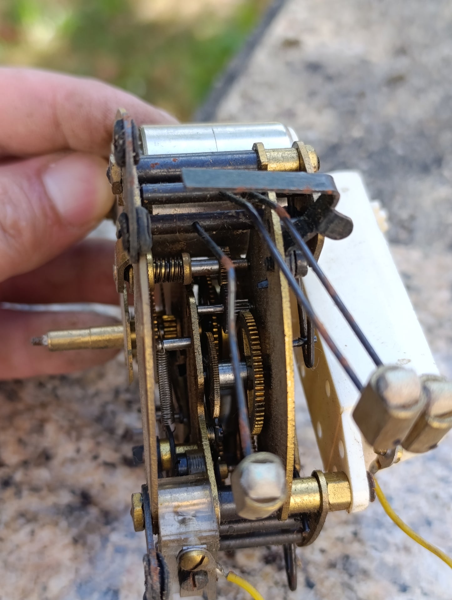 Mouvement d'horloge Hermle Jewels électromécanique – pour pièces ou restauration