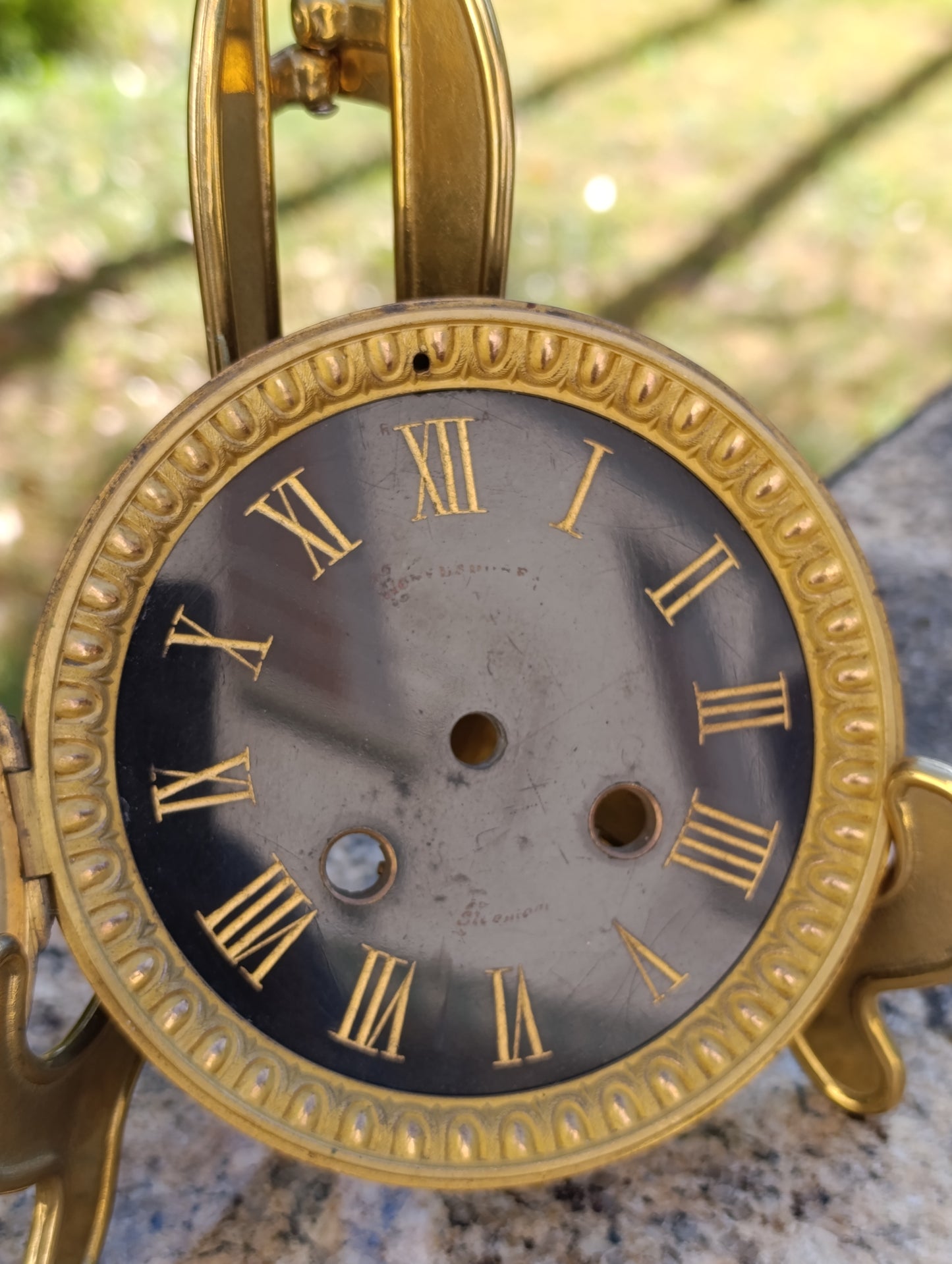 Cadran d'horloge ancienne noir à chiffres romains avec entourage en laiton – 13 cm – pour restauration