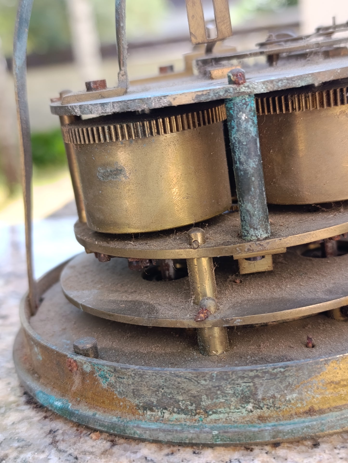 Mouvement d'horloge ancien Marti Cie avec cadran émaillé – Ø 15 cm – pour restauration