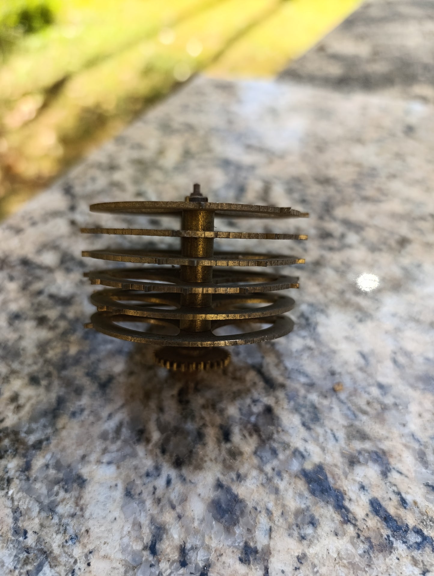 Barillet ancien d'horloge mécanique en laiton – Ø 6,5 cm – pièce détachée