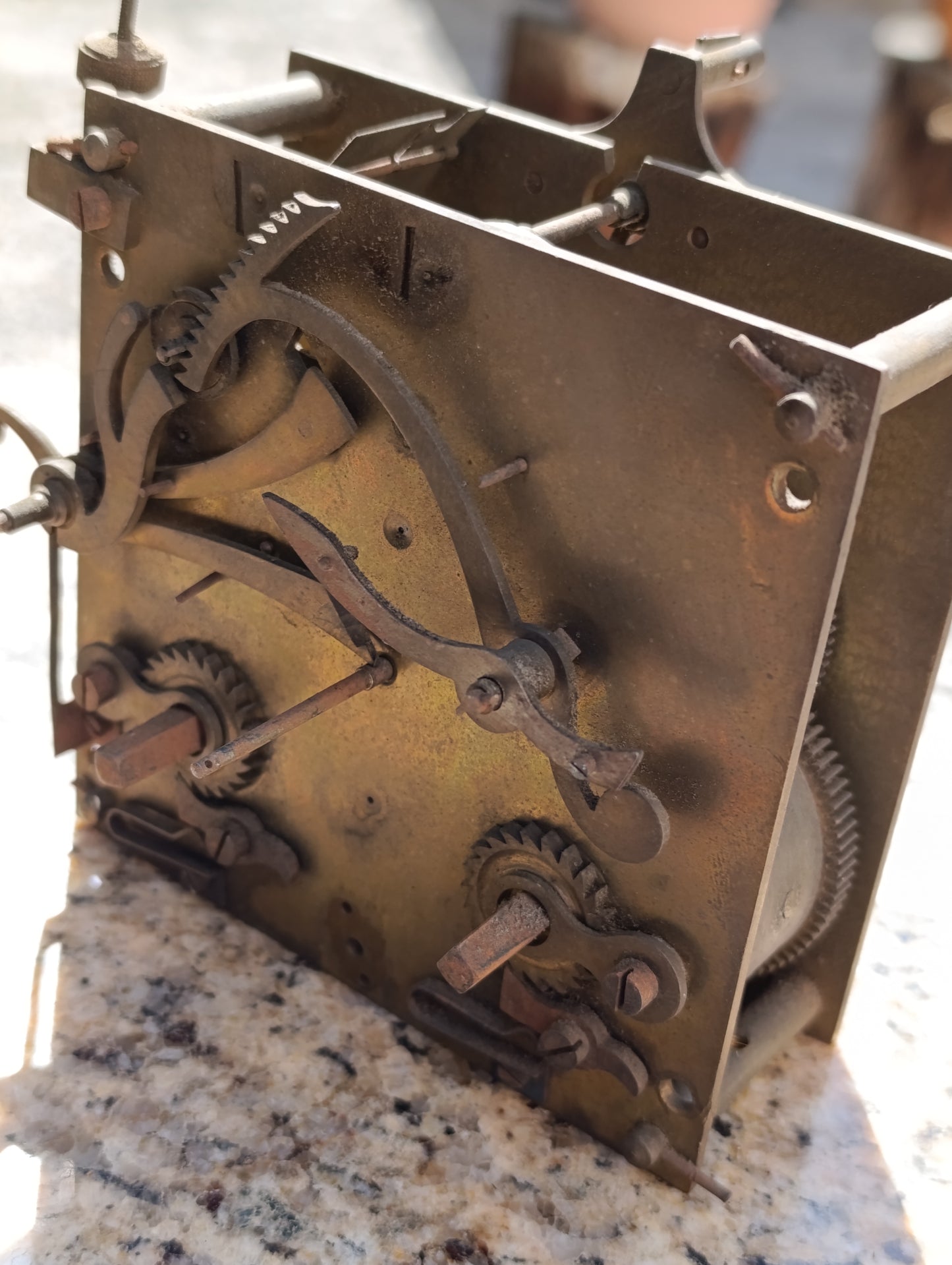 Mouvement d’horloge ancien mécanique 2 trains – sonnerie – DRGM – pièce détachée à restaurer