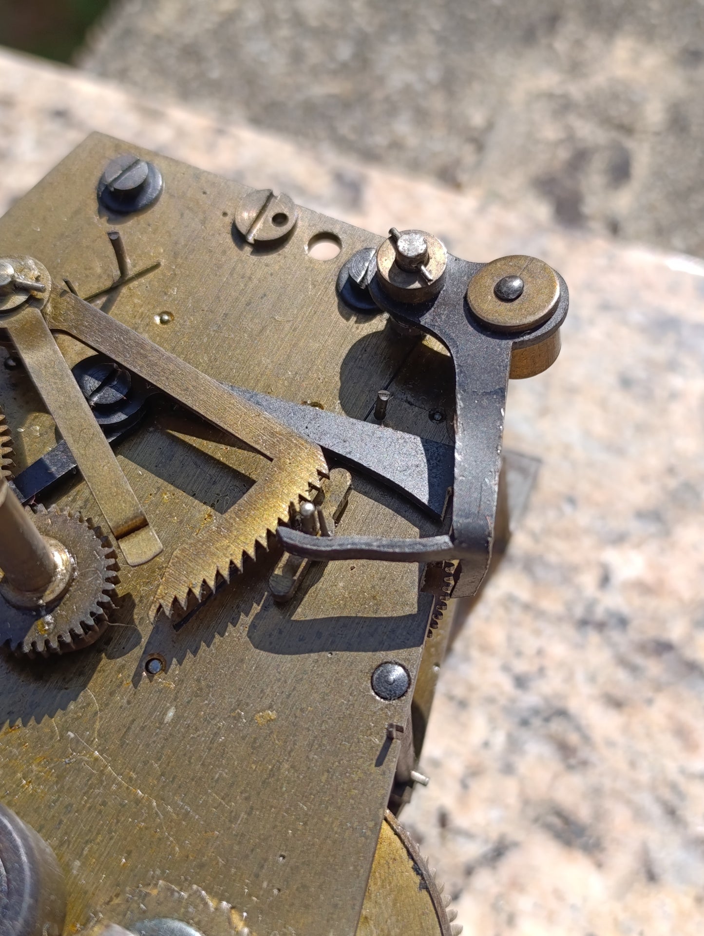 Mouvement d’horloge ancien ODO – fabrication française – pièce détachée