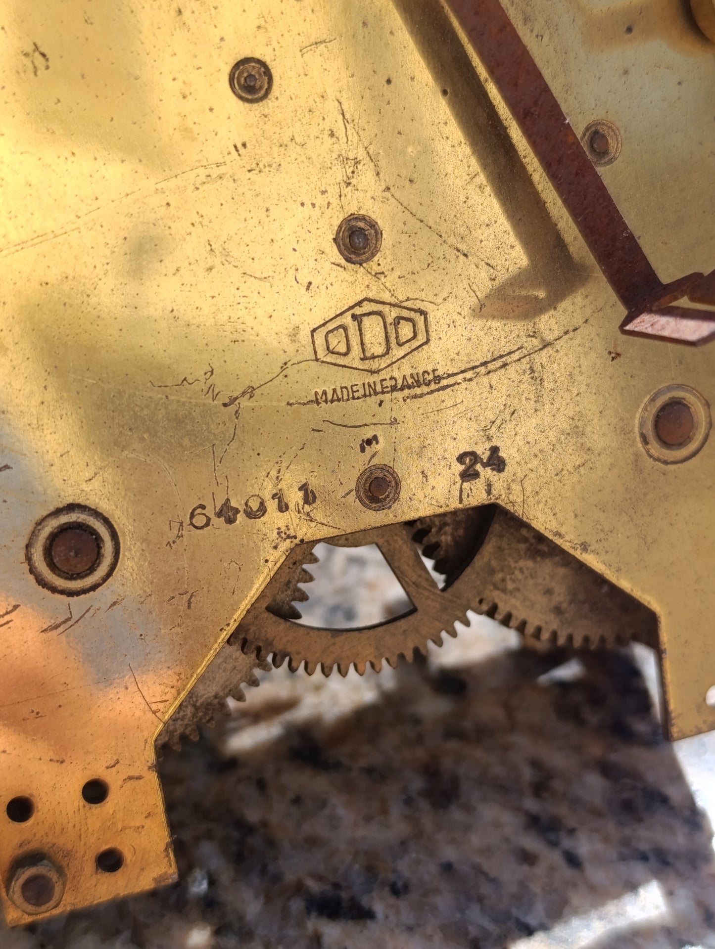 Mouvement d’horloge ancien ODO Made in France 2 trains – avec aiguilles – pièce détachée