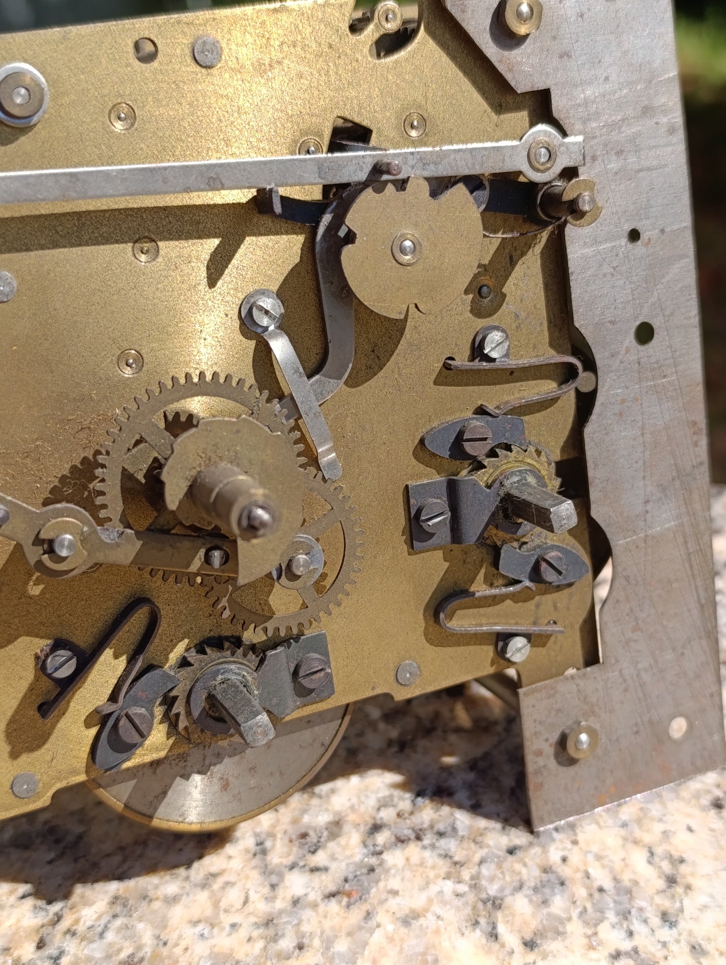 Mouvement d’horloge ancien ODO carillon 5 tiges – pièce détachée – pour restauration