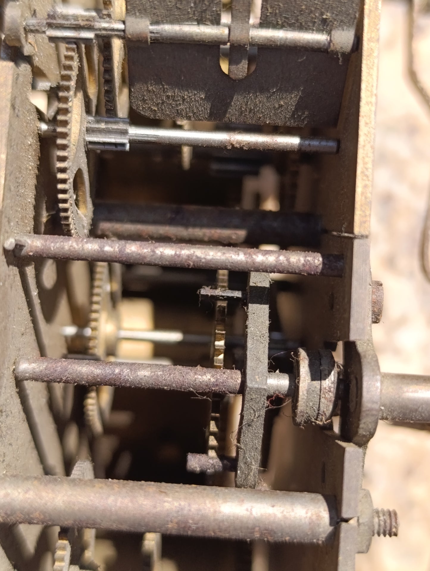 Mouvement d’horloge ancien ODO carillon 5 tiges – pièce détachée – pour restauration