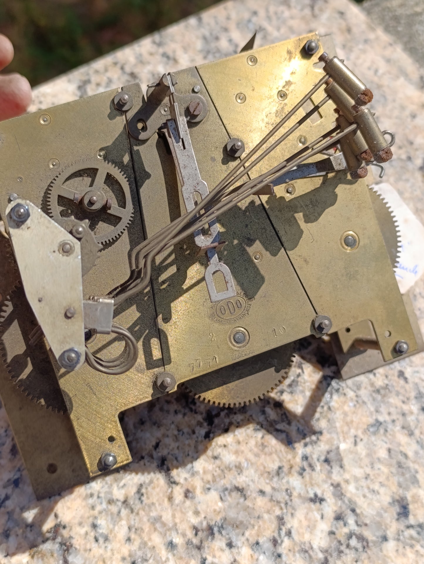 Mouvement d’horloge ancien ODO carillon 5 tiges – pièce détachée – pour restauration