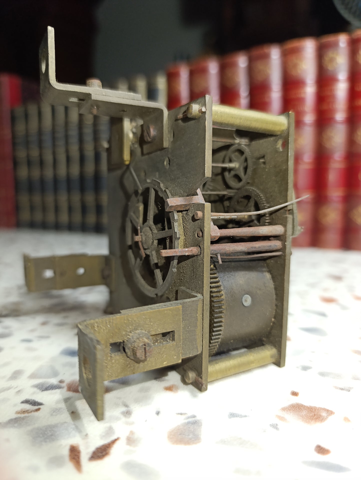 Mouvement d'horloge ancien à sonnerie 2 trains en laiton – Mécanisme pendule à restaurer – Hauteur 10,5 cm