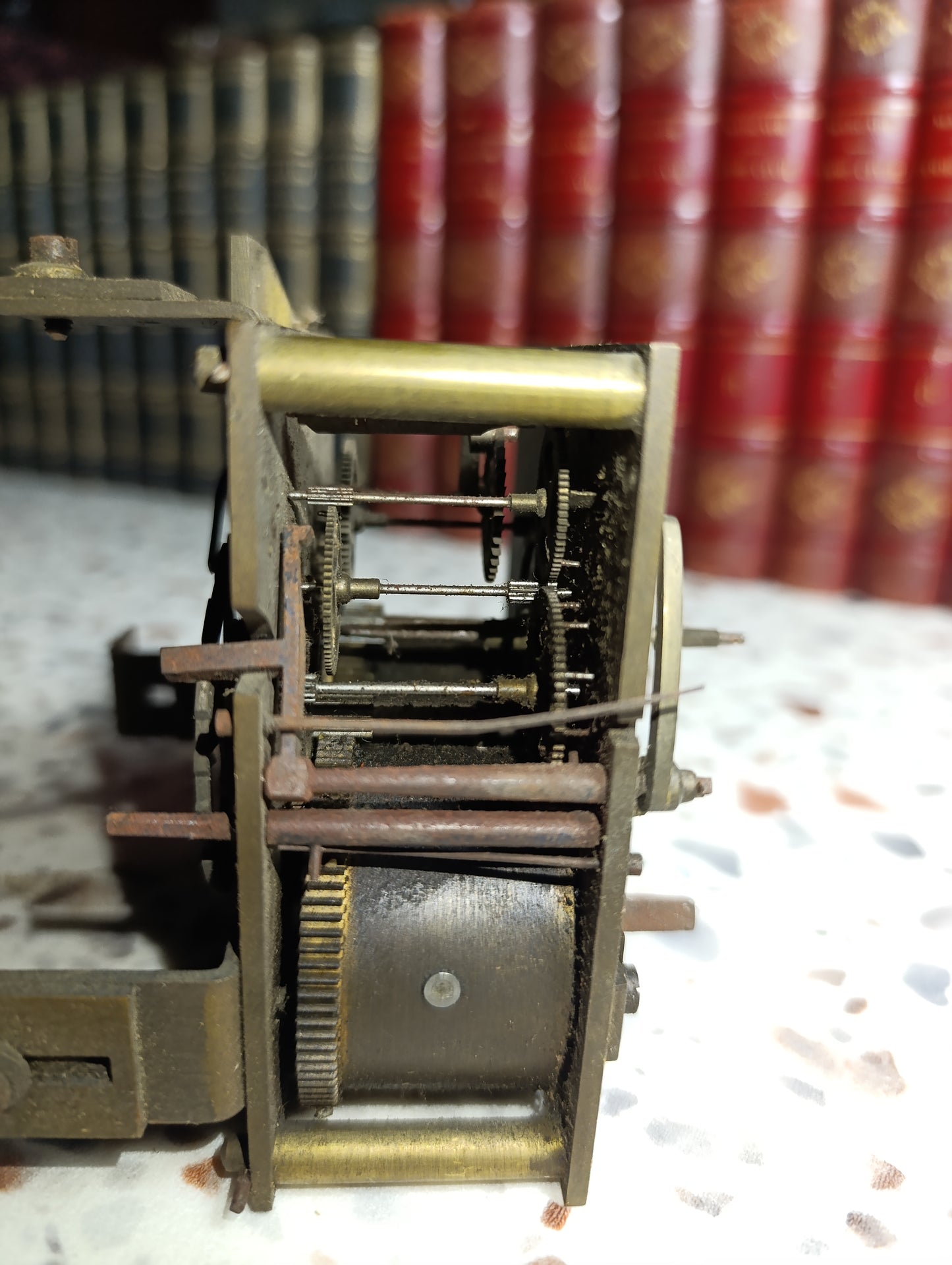 Mouvement d'horloge ancien à sonnerie 2 trains en laiton – Mécanisme pendule à restaurer – Hauteur 10,5 cm