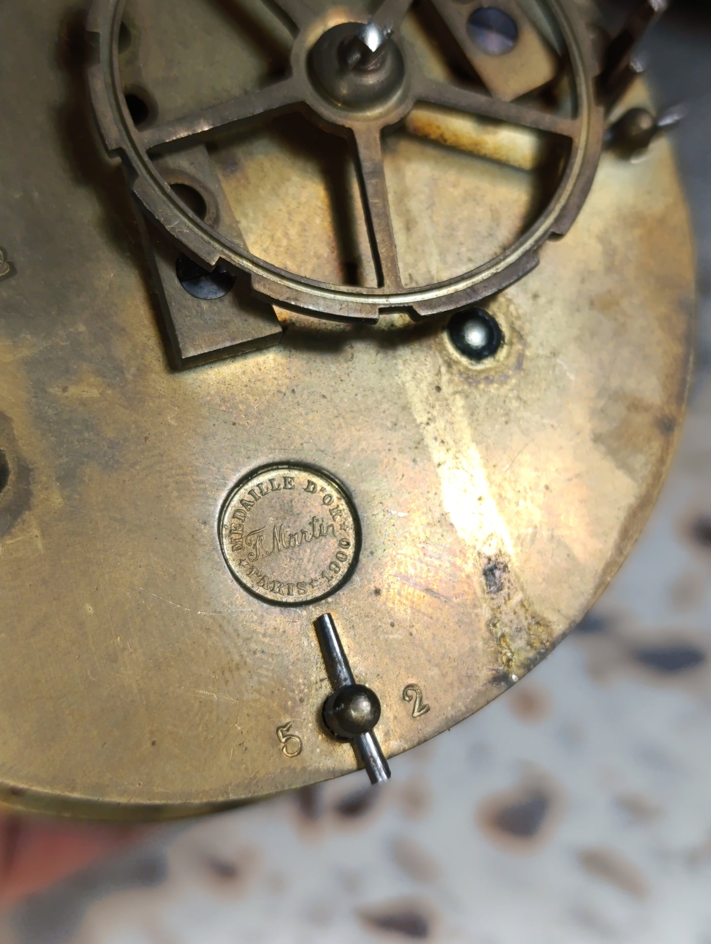 Mouvement d'horloge ancien F. Marti Paris Médaille d'Or 1900 – Mécanisme de pendule à sonnerie – Hauteur 9 cm