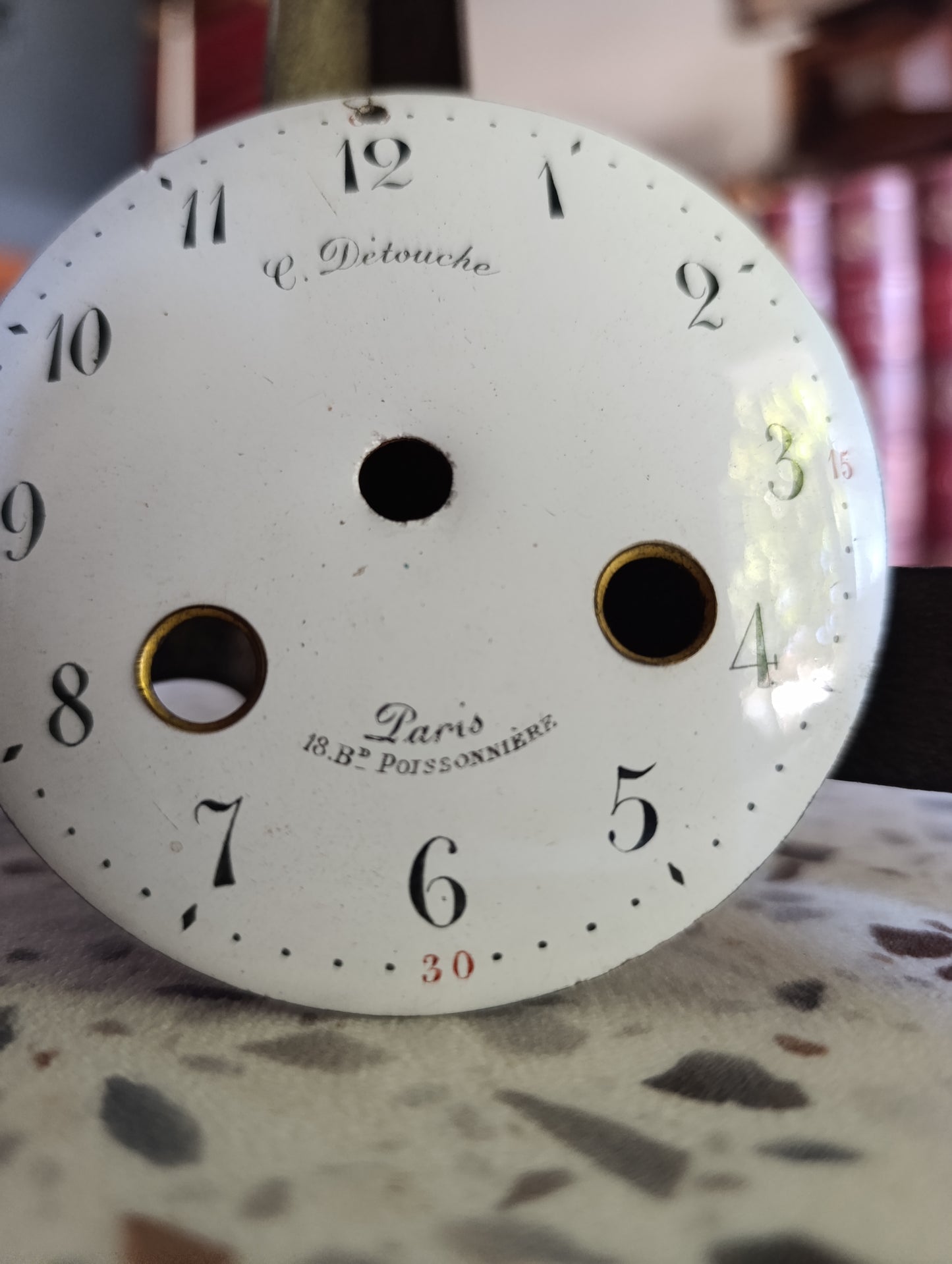 Cadran ancien en émail C. Détouche Paris Boulevard Poissonnière – Ø 9,9 cm