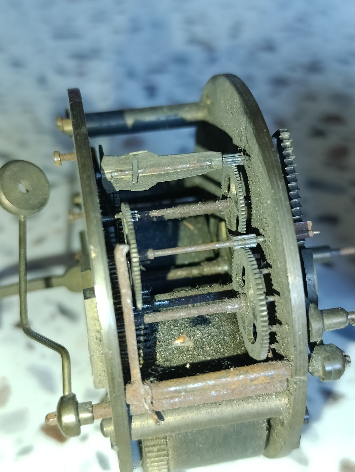 Lot de 4 mouvements de pendule ancienne ronds 91 mm pour pièces ou restauration