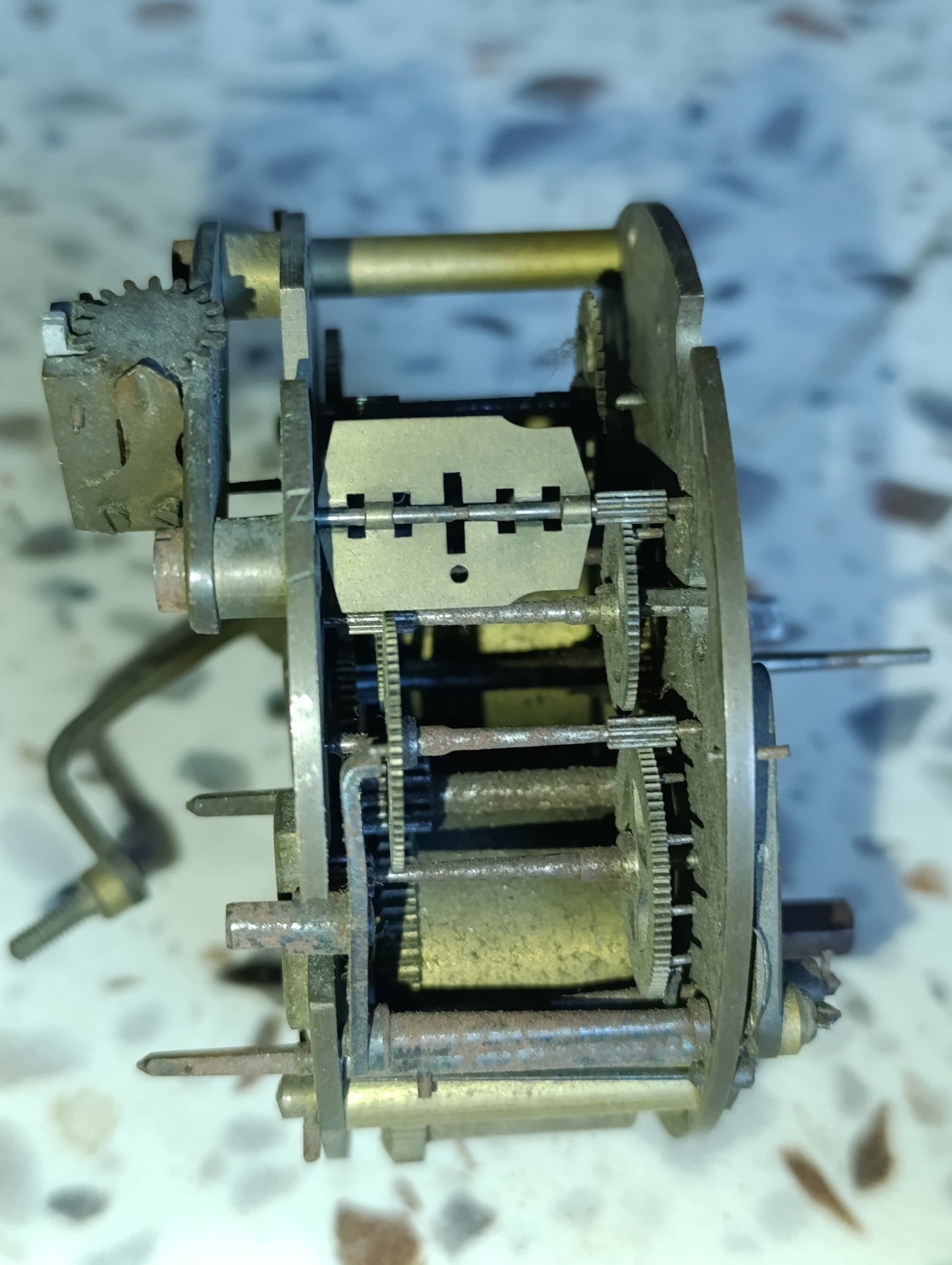 Lot de 4 mouvements de pendule ancienne ronds 91 mm pour pièces ou restauration