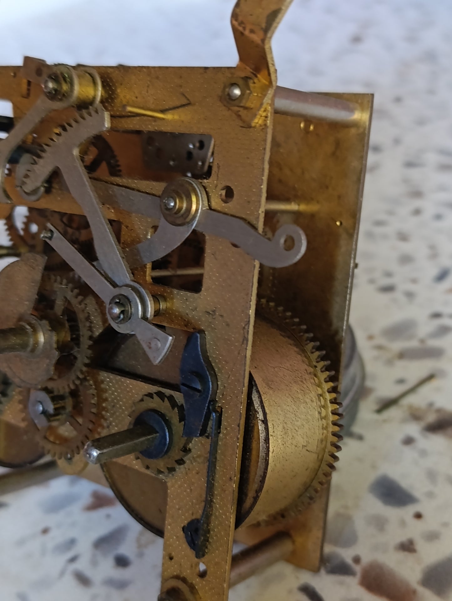 Mouvement d’horloge à carillon ancien double barillet pour restauration ou pièces