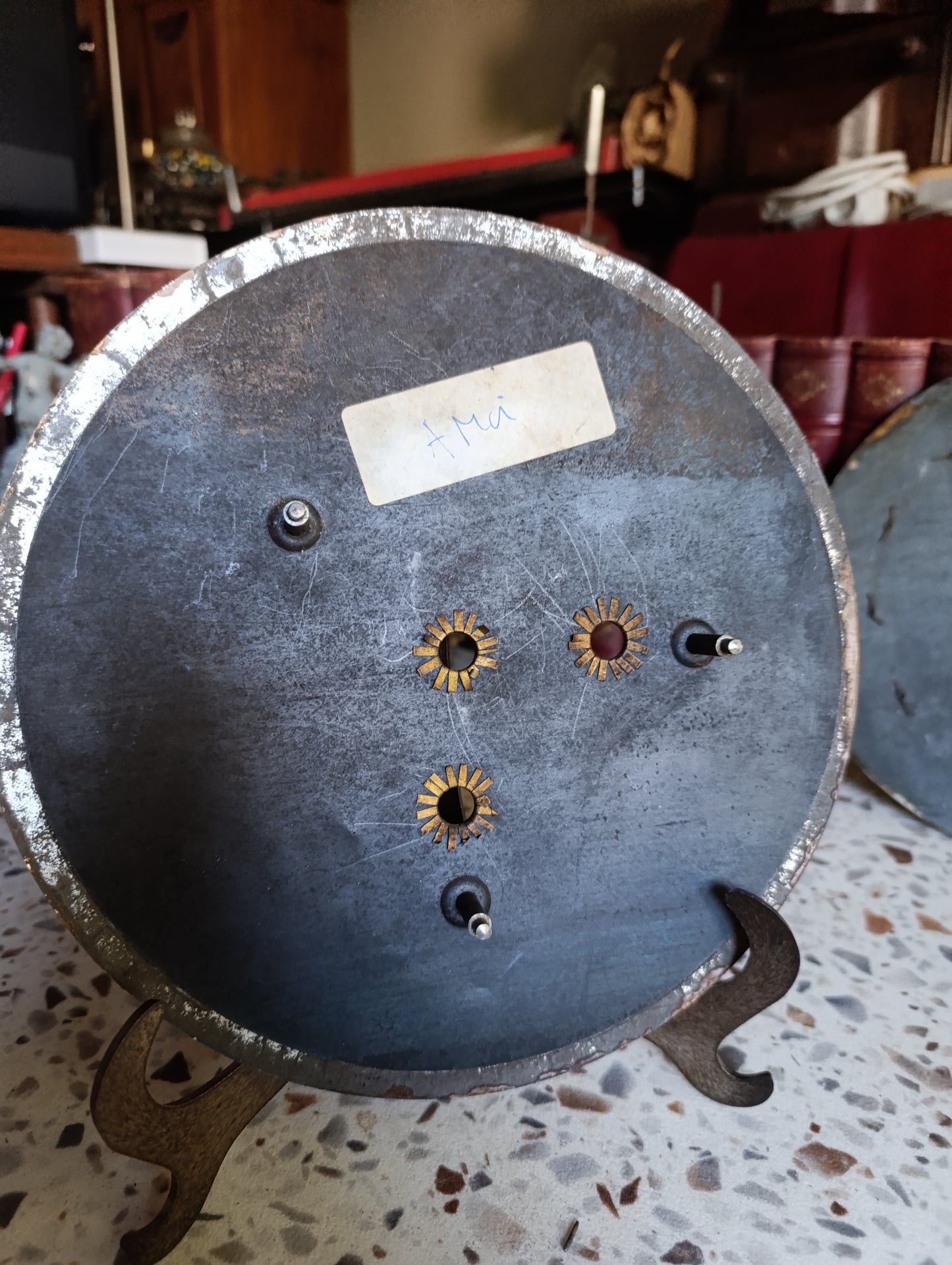 Lot de 2 cadrans anciens de pendule en émail – Ø 25,4 cm – Pour restauration