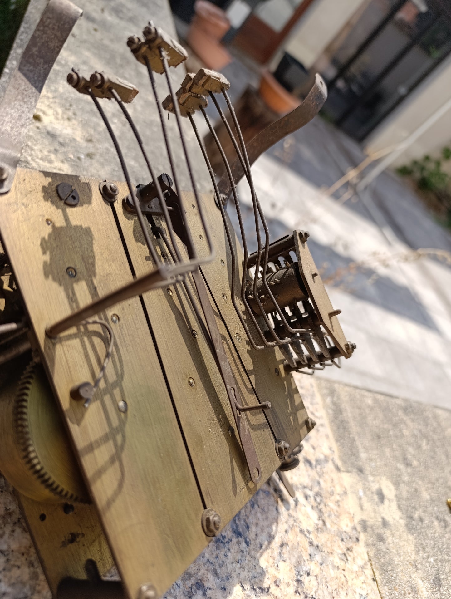 Mouvement ancien de pendule carillon OMITE Westminster 8 tiges 8 marteaux