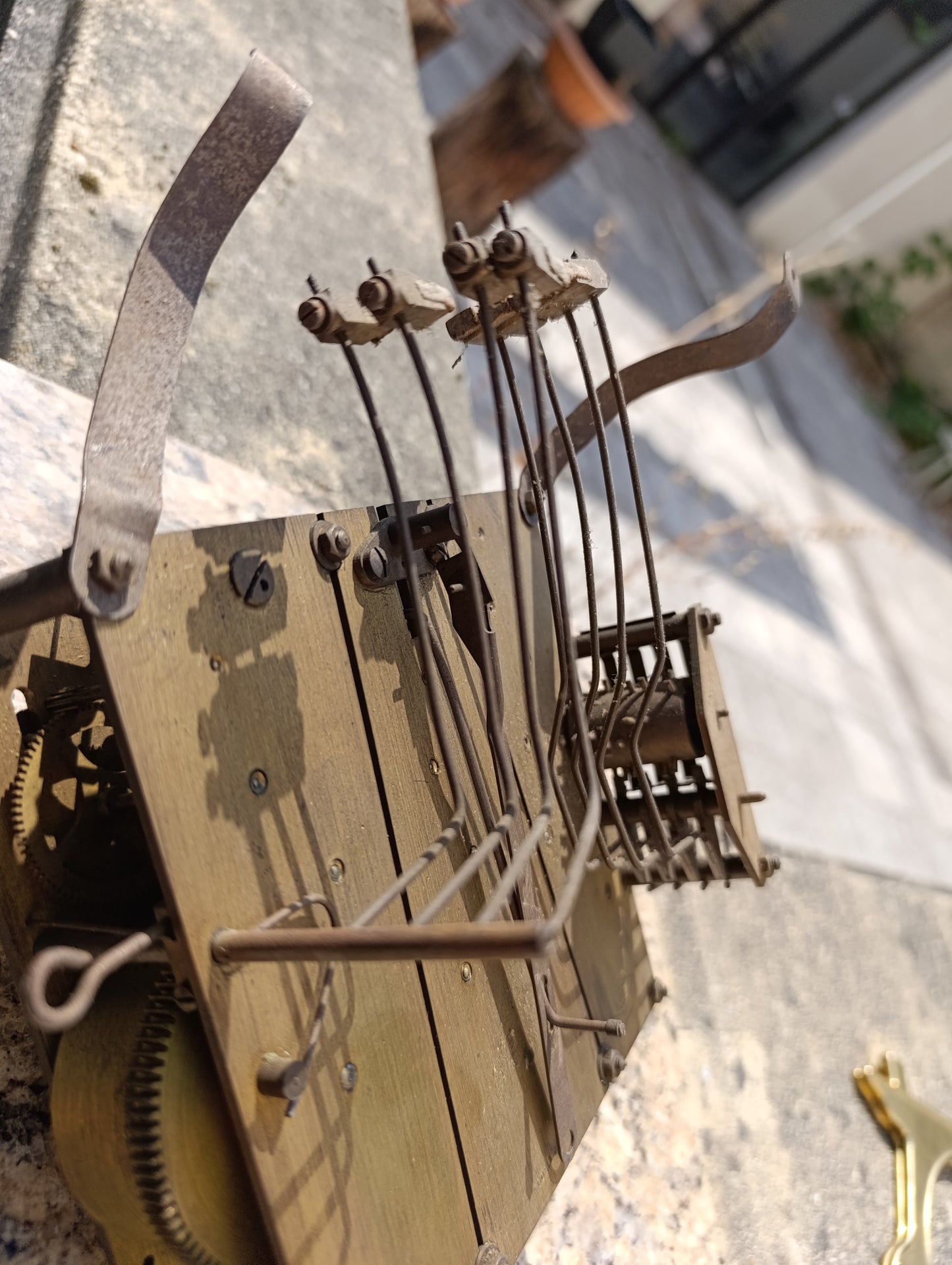 Mouvement ancien de pendule carillon OMITE Westminster 8 tiges 8 marteaux