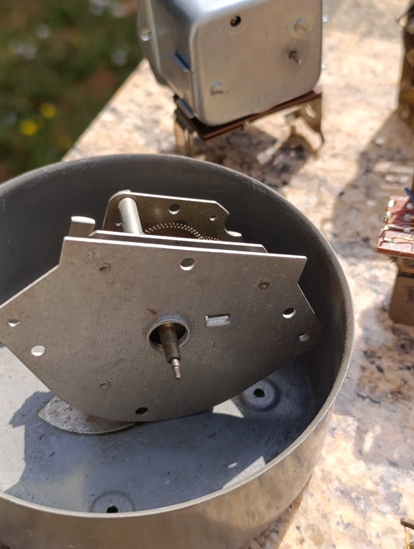 Lot de 7 mécanismes anciens d'horloge et de réveil – Pièces détachées et restauration