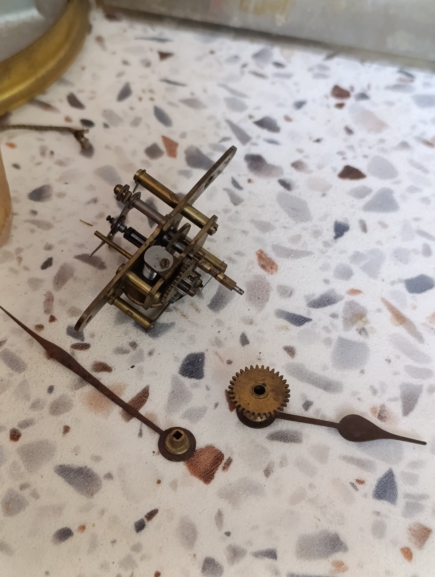 Lot de pièces d'horloge Bulle Clock – Cadran, mécanismes et composants anciens pour restauration