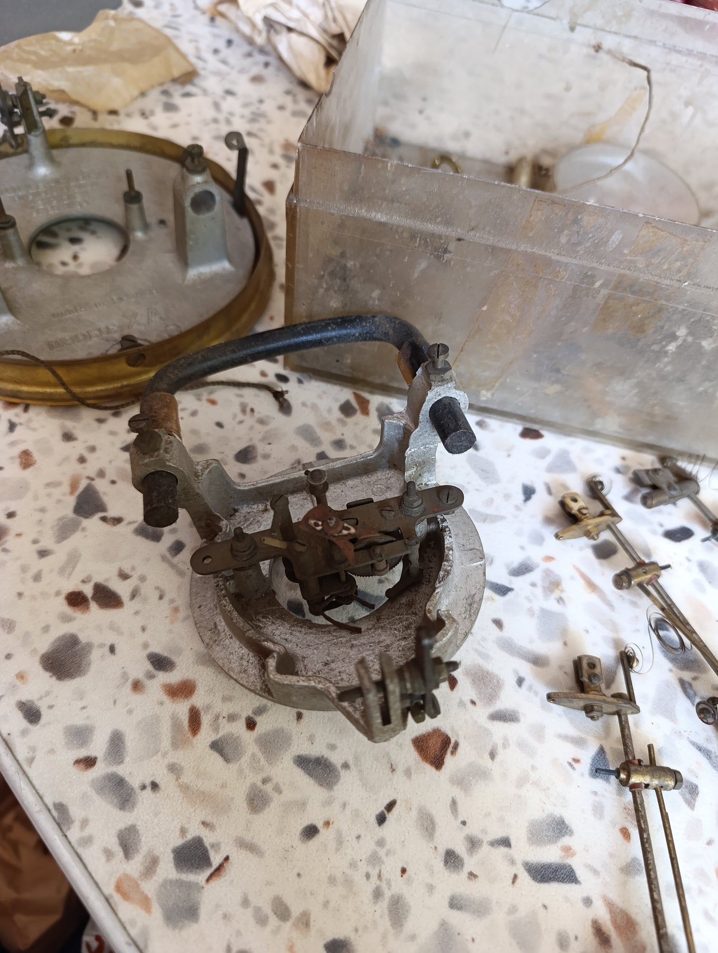 Lot de pièces d'horloge Bulle Clock – Cadran, mécanismes et composants anciens pour restauration