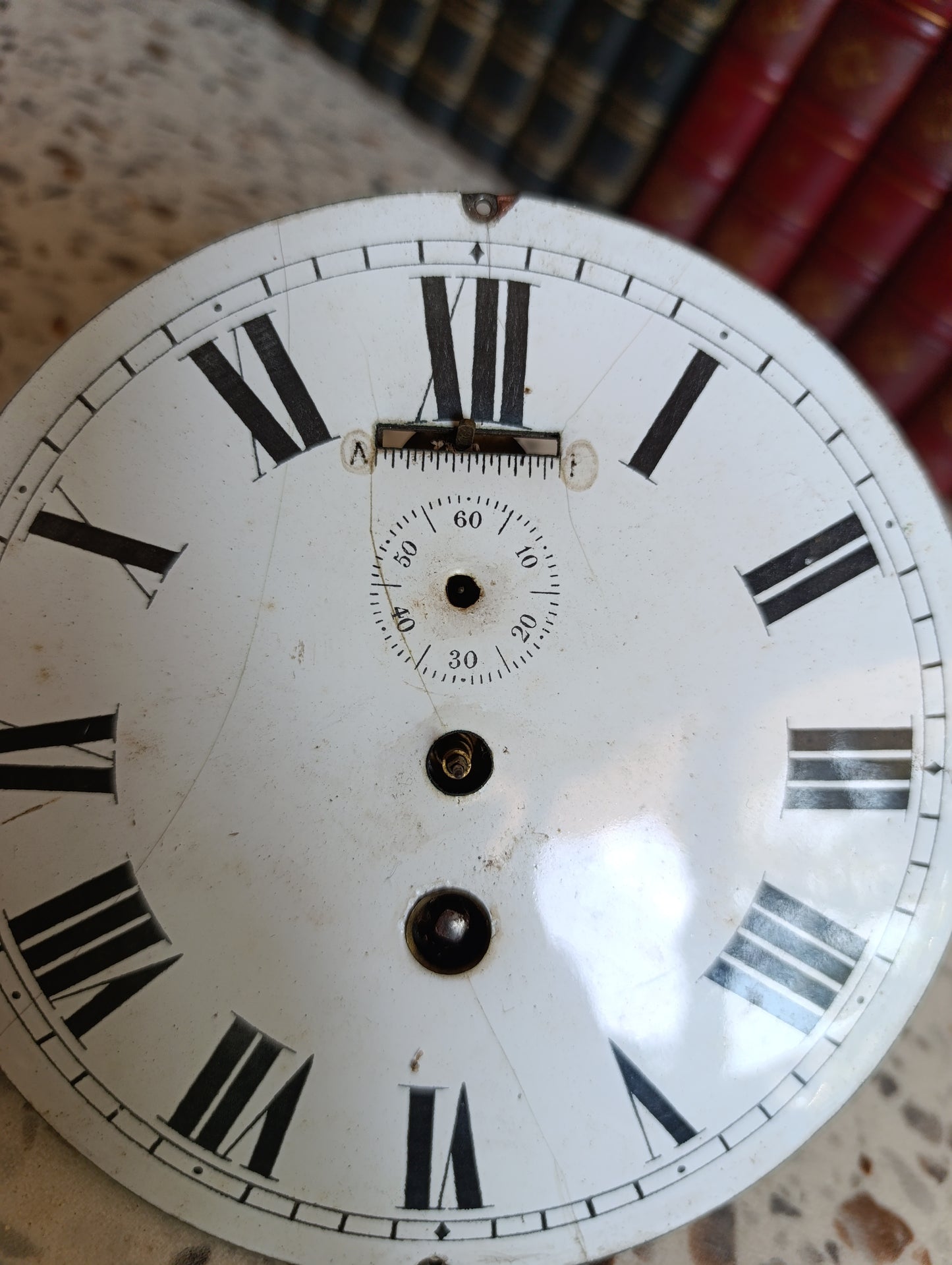 Mouvement d'horloge ancienne à balancier avec cadran émaillé – Pour restauration ou pièces