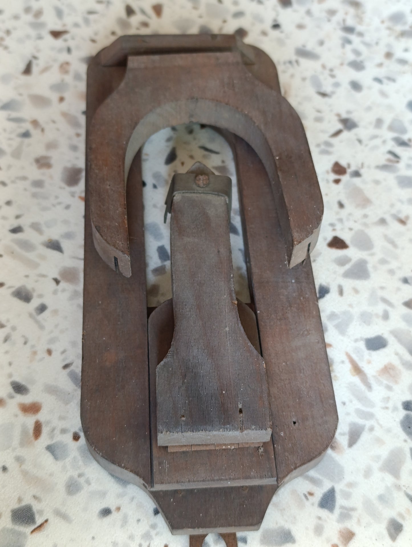 Chevalet d'horloger ancien en bois – Porte-mouvement pour horloge et pendule