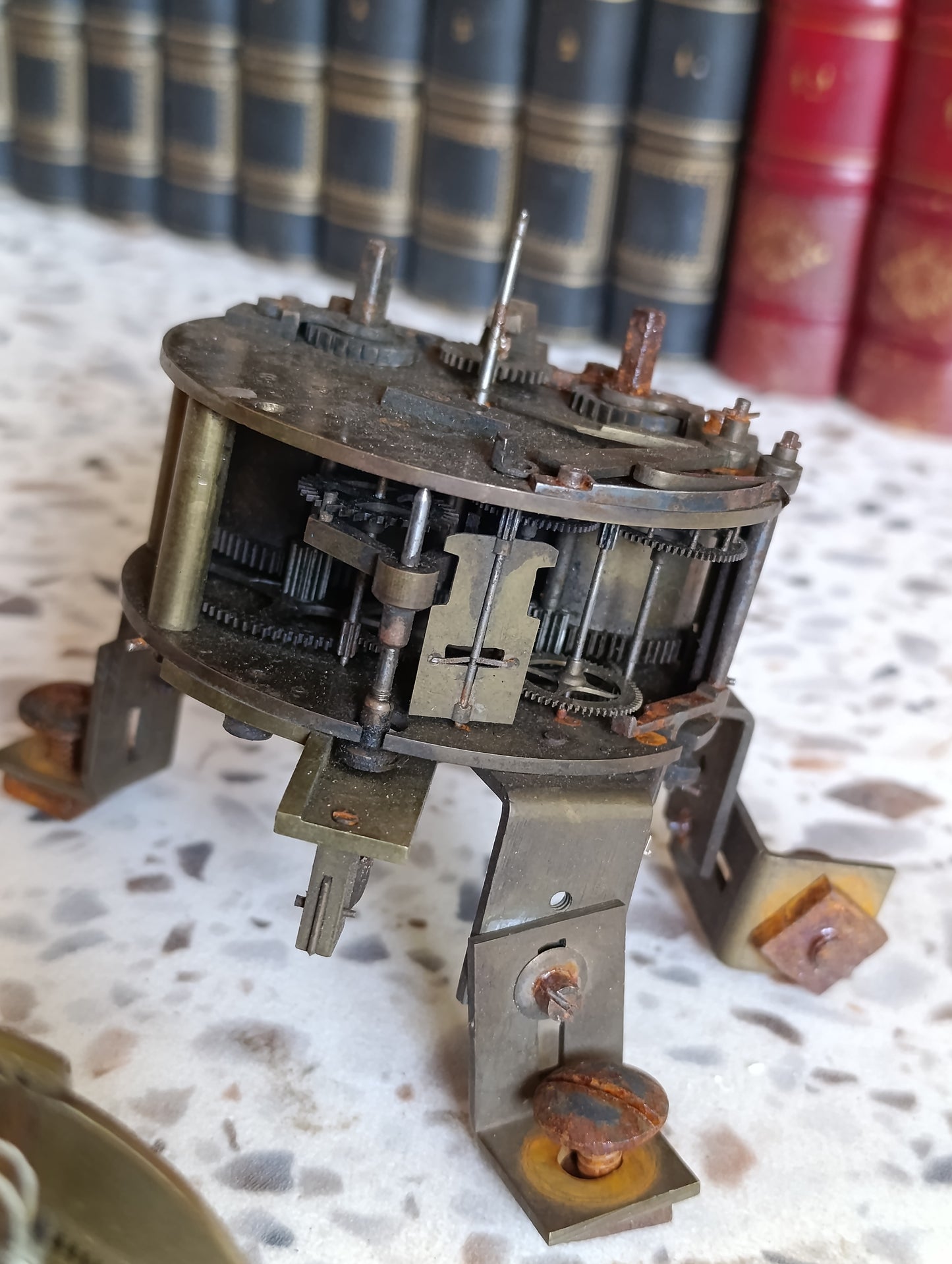 Lot de 3 mécanismes d’horloge ancienne à restaurer – Mouvements mécaniques pour pièces ou collection