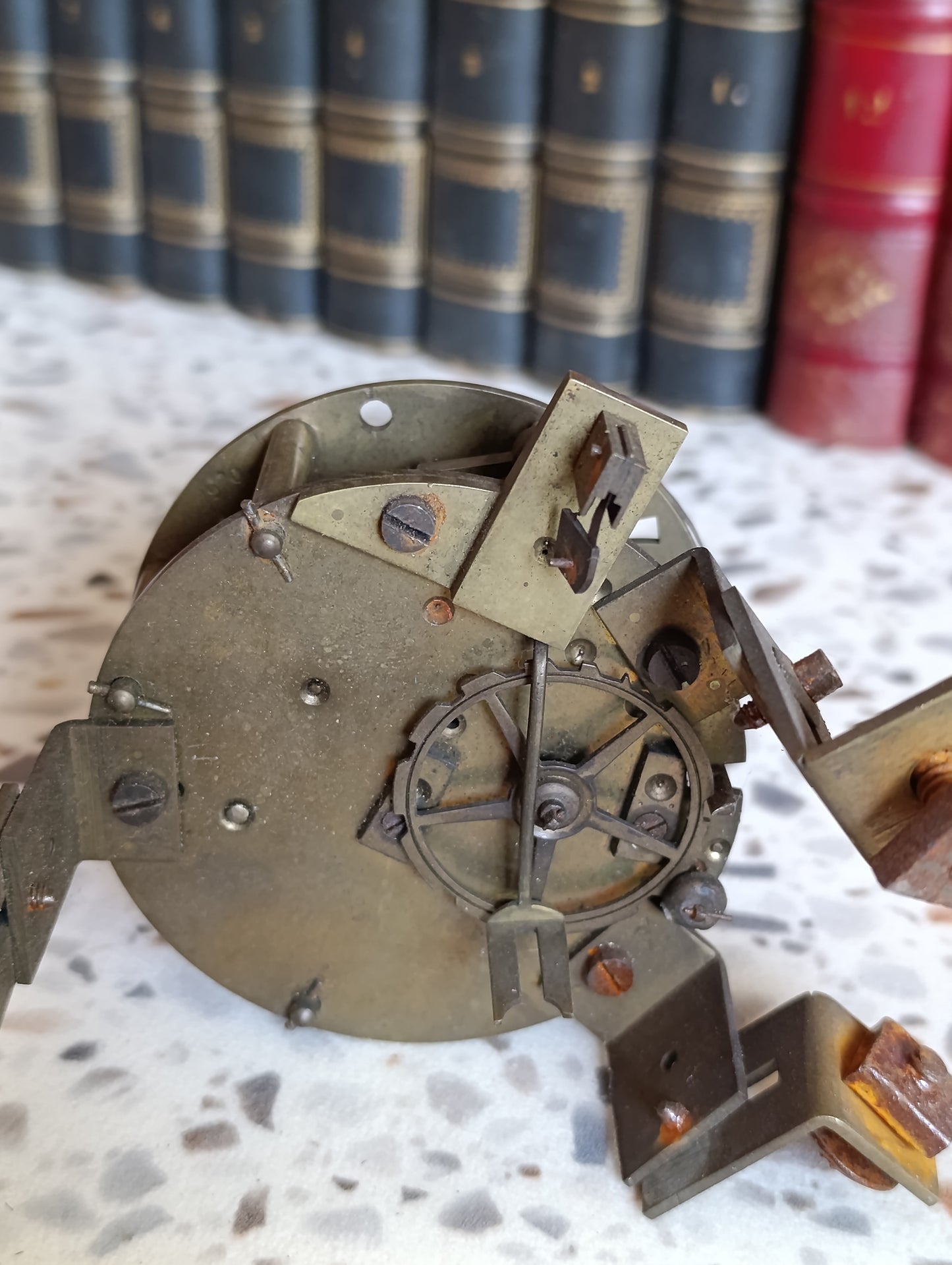 Lot de 3 mécanismes d’horloge ancienne à restaurer – Mouvements mécaniques pour pièces ou collection