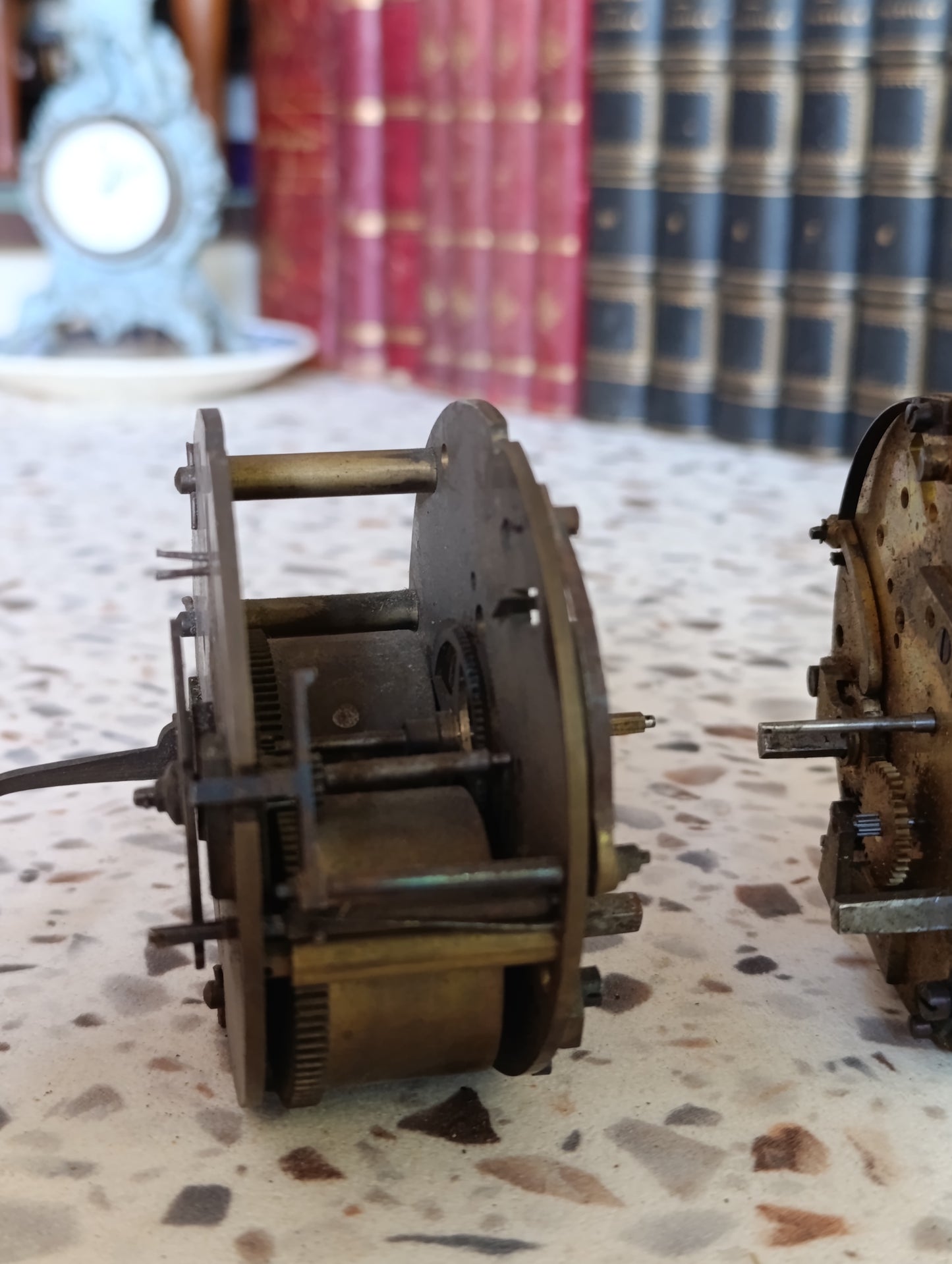 Lot de 2 mécanismes de réveil ancien mécaniques – Mouvements pour restauration ou pièces détachées