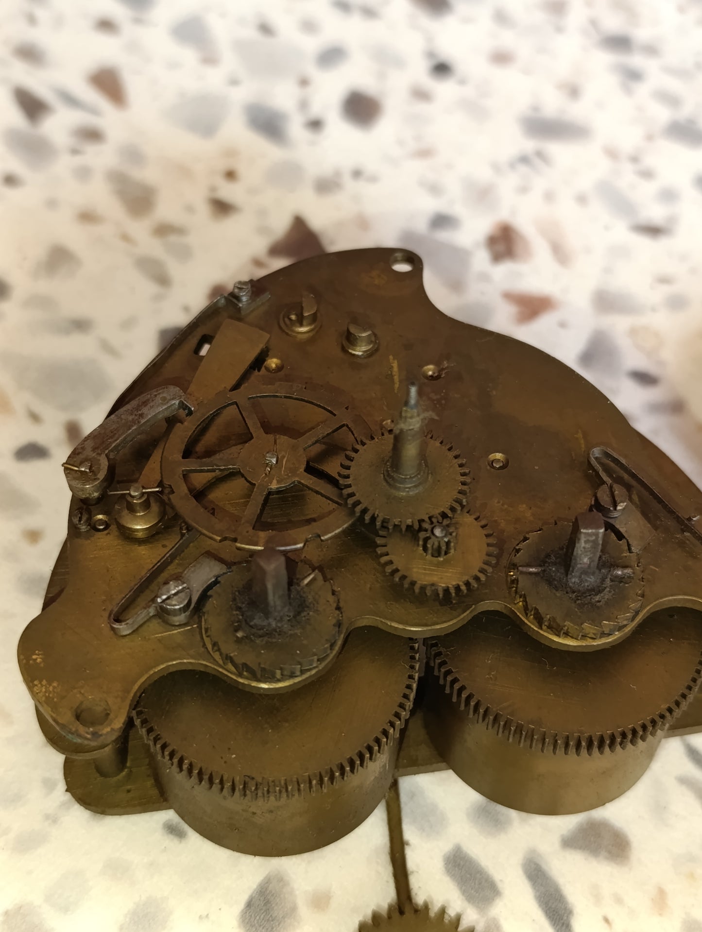 Mécanisme de pendule ancien à double barillet – Mouvement mécanique pour restauration ou pièces détachées