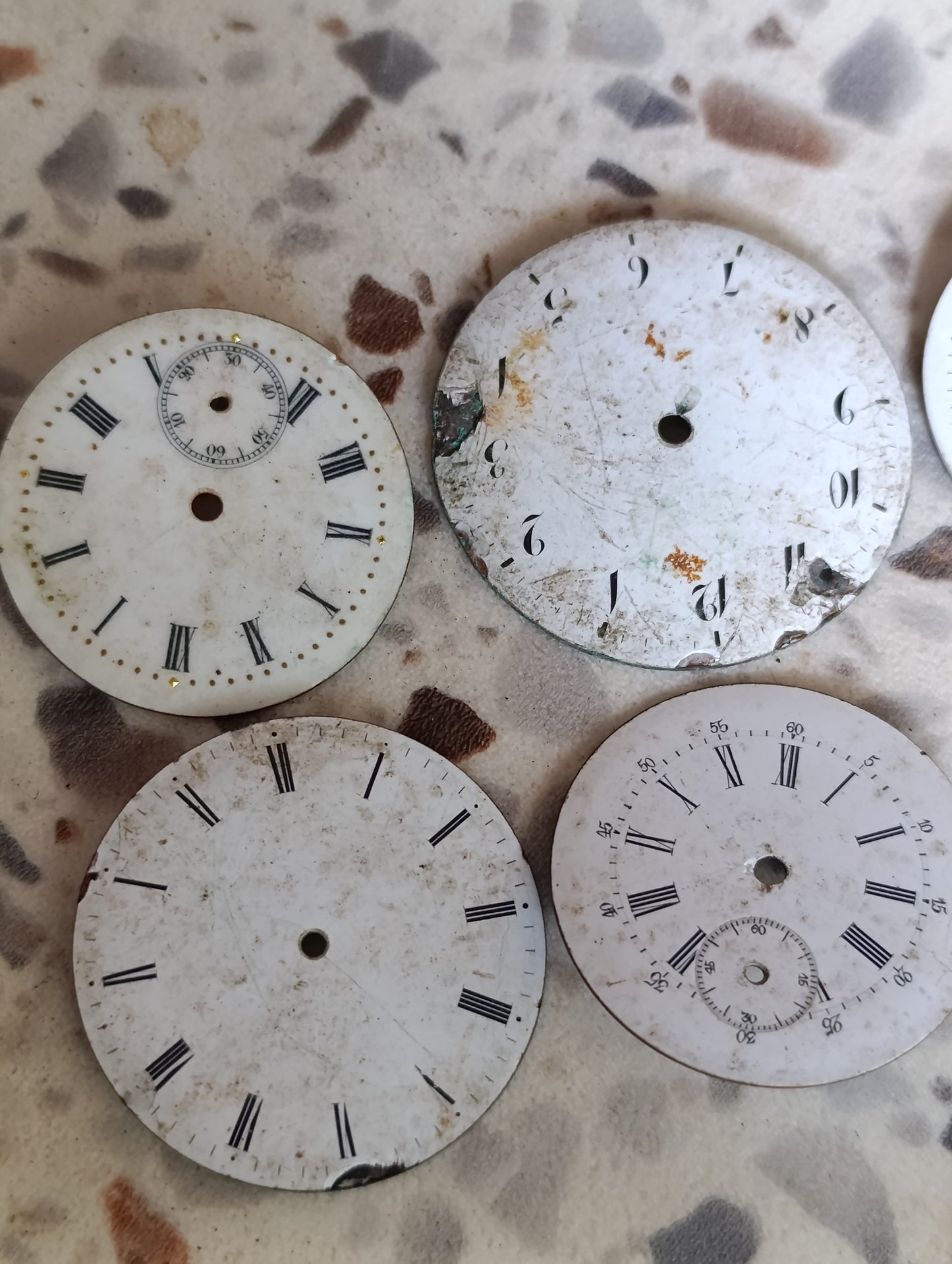 Lot de 9 cadrans émaillés anciens pour montres à gousset et pendulettes – Pièces d'horlogerie